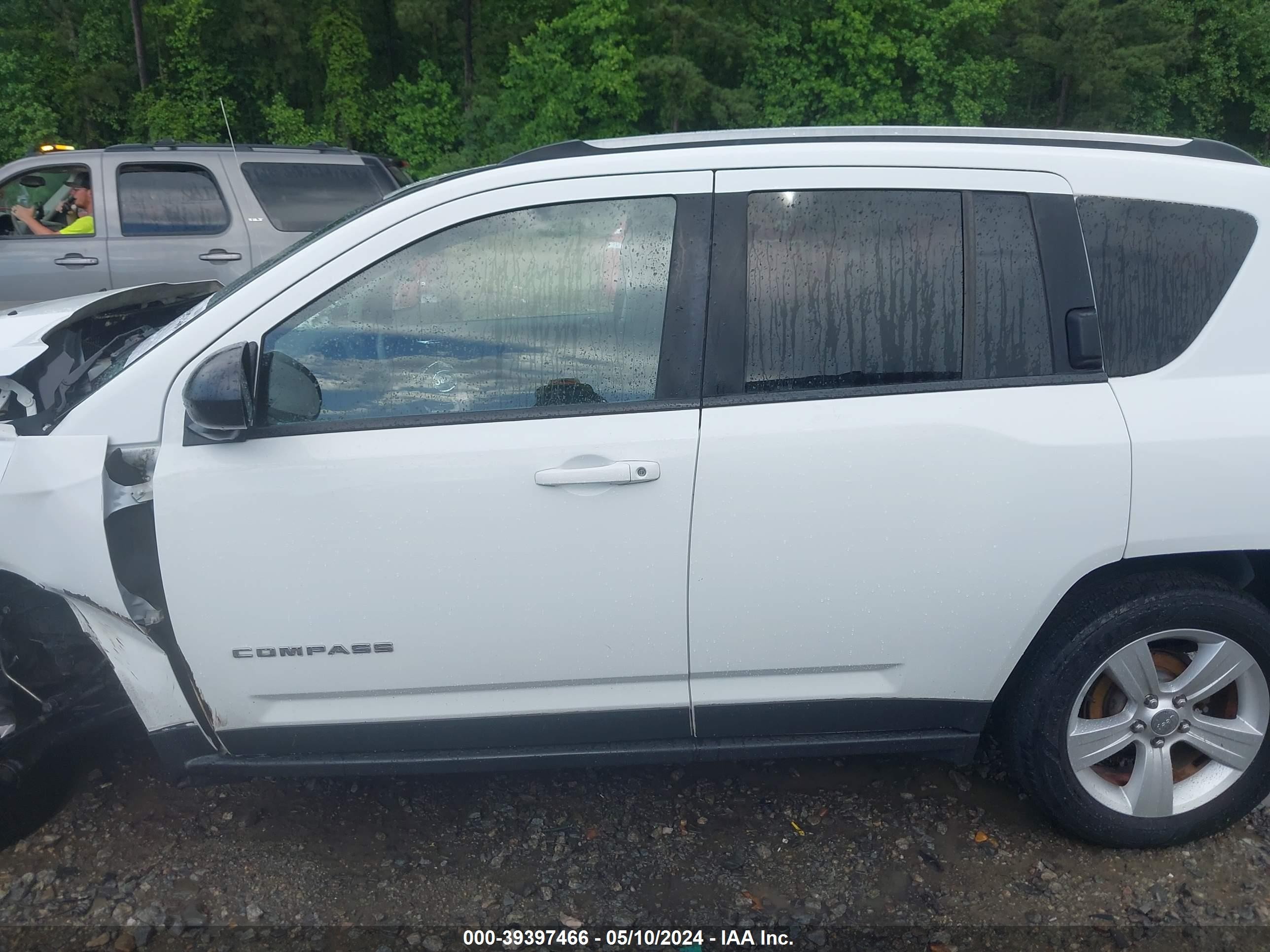 2013 Jeep Compass Latitude Белый vin: 1C4NJDEB5DD190350