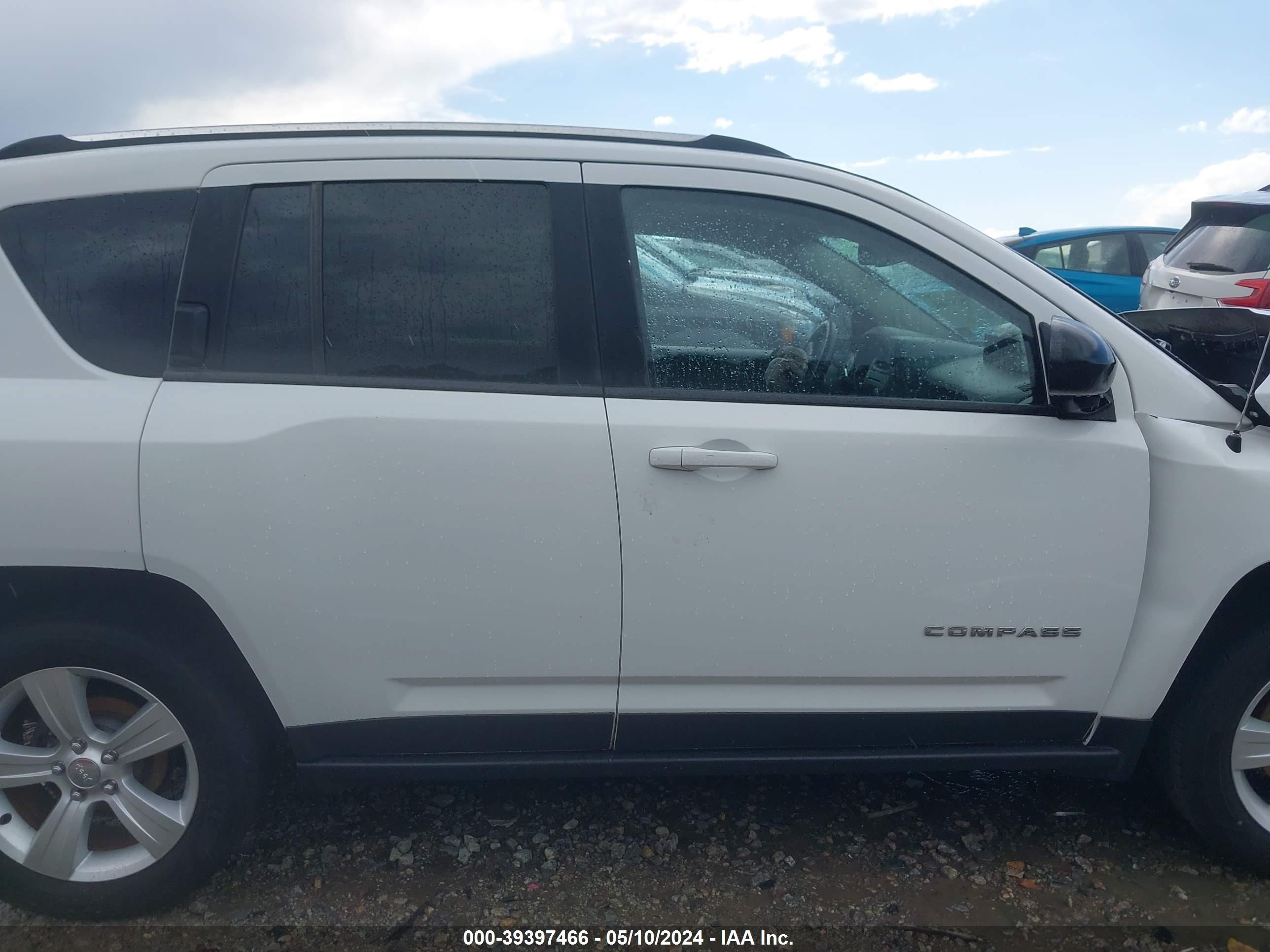 2013 Jeep Compass Latitude Белый vin: 1C4NJDEB5DD190350