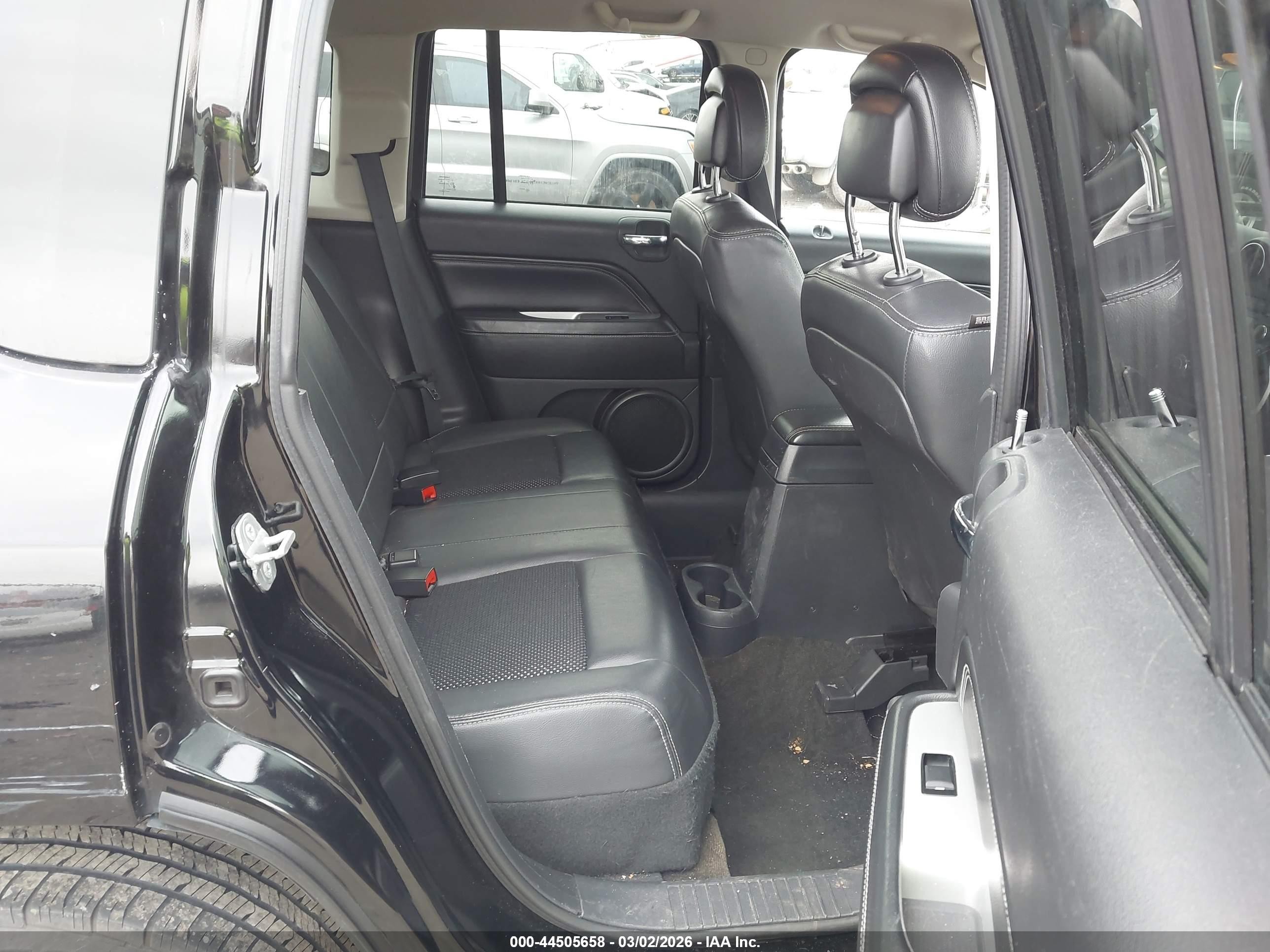 2014 Jeep Compass Latitude Black vin: 1C4NJDEB5ED846659