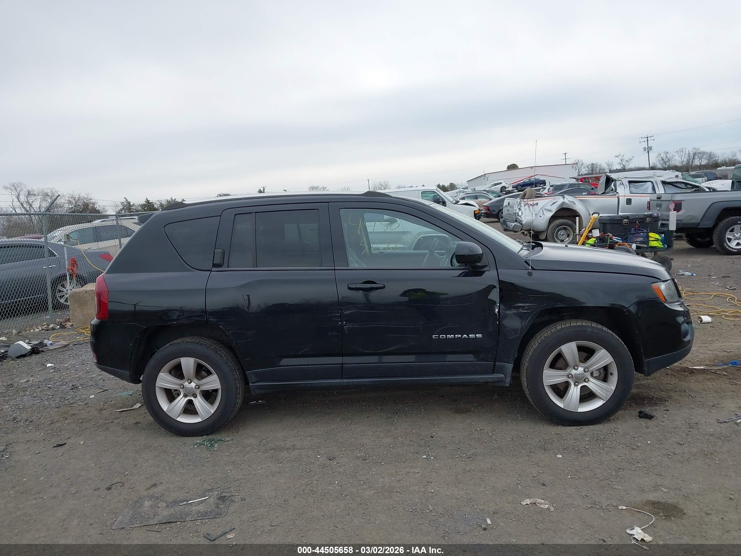 2014 Jeep Compass Latitude Black vin: 1C4NJDEB5ED846659