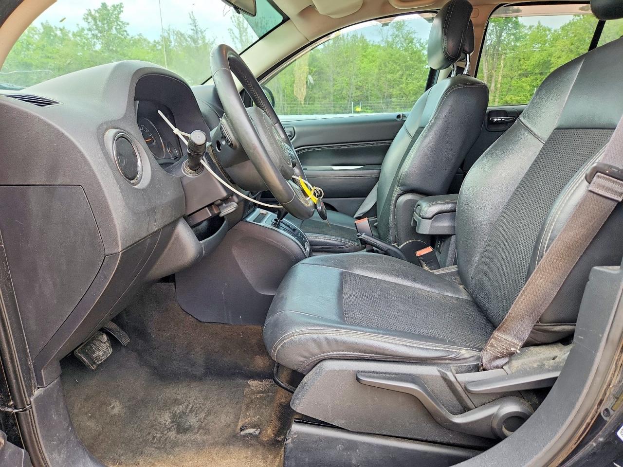 2014 Jeep Compass Latitude Black vin: 1C4NJDEB5ED858696