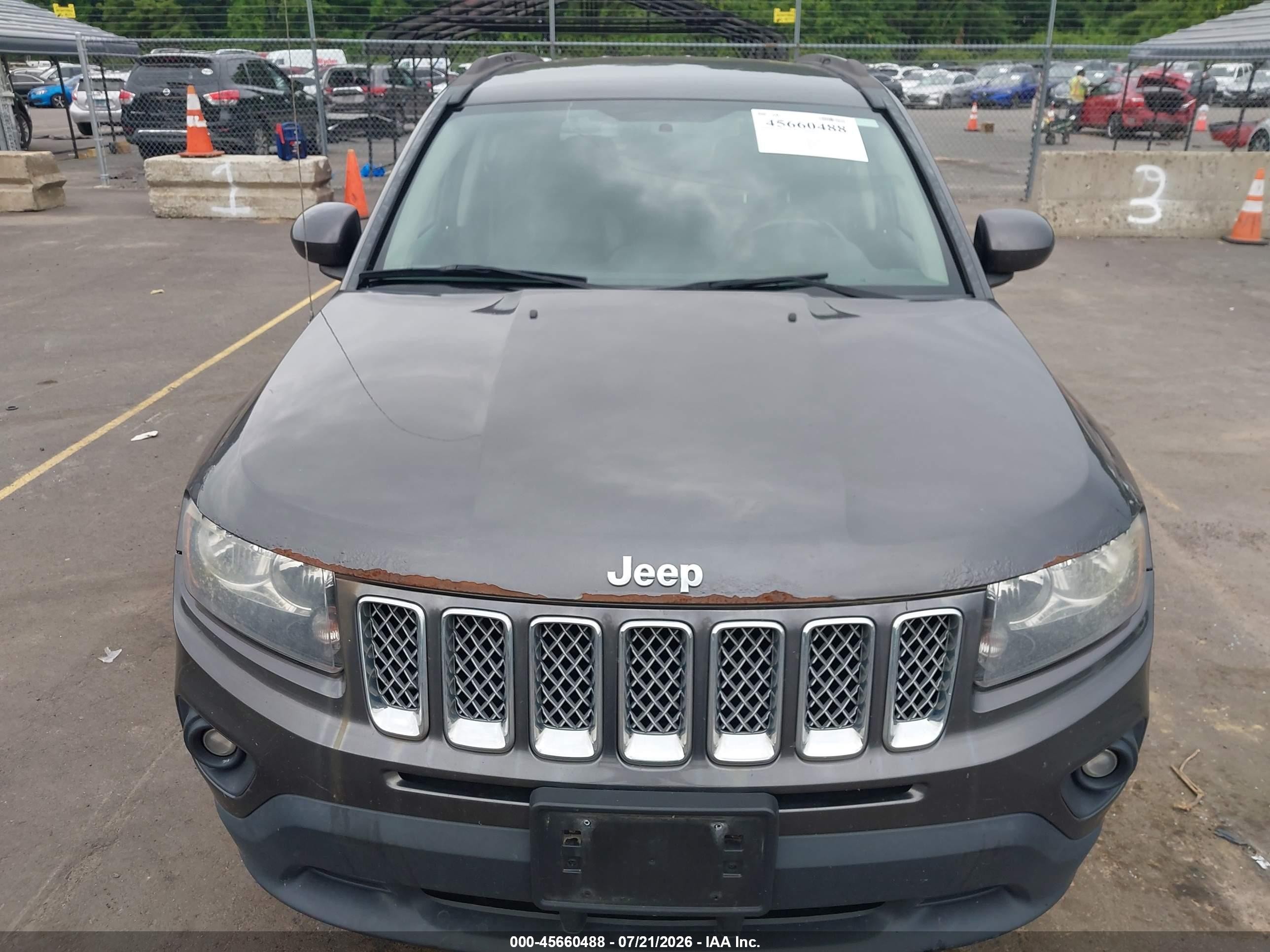 2014 Jeep Compass Latitude Gray vin: 1C4NJDEB5ED908318