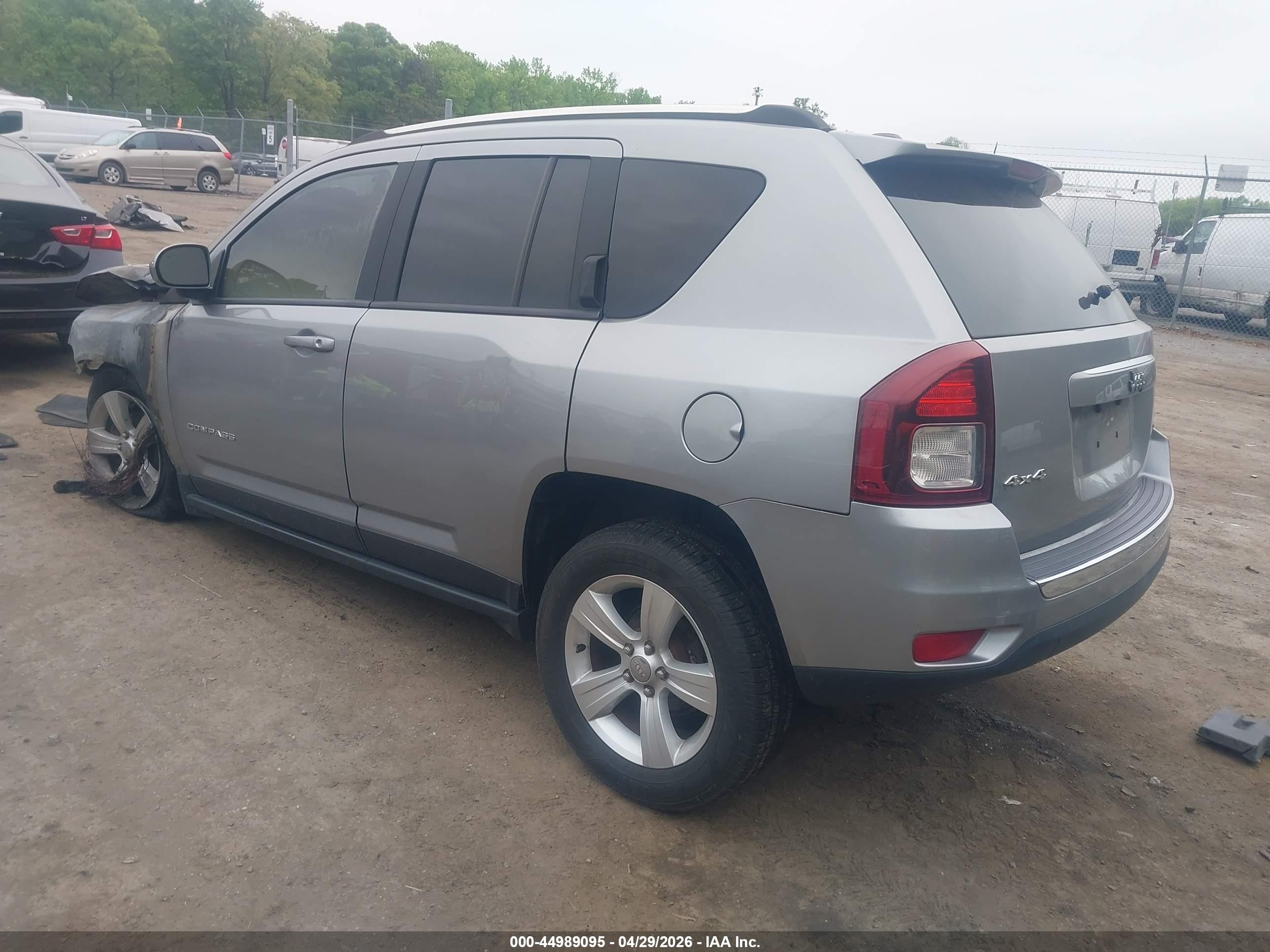 2015 Jeep Compass High Altitude Edition Silver vin: 1C4NJDEB5FD304074