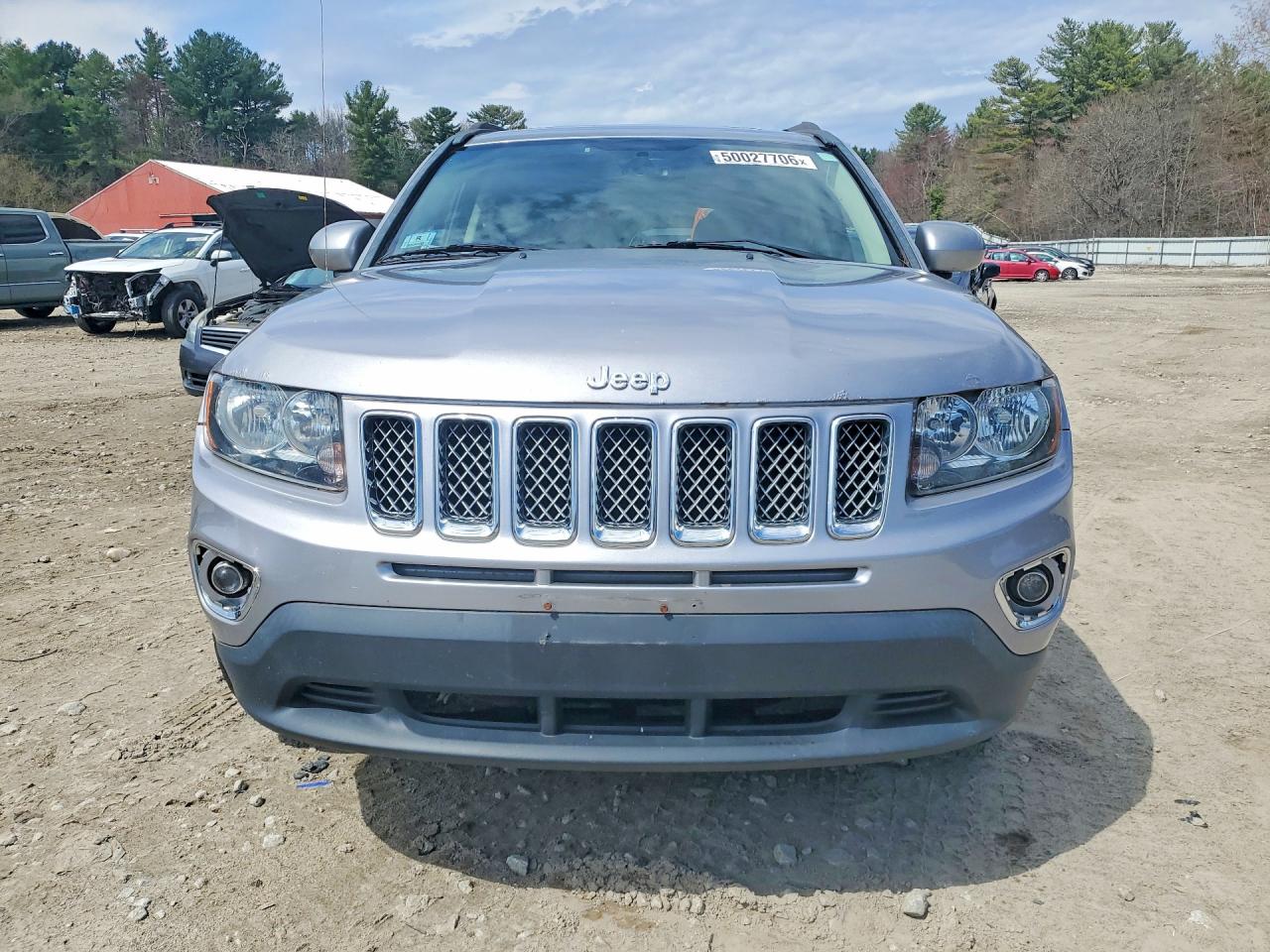 2015 Jeep Compass Silver vin: 1C4NJDEB5FD324406
