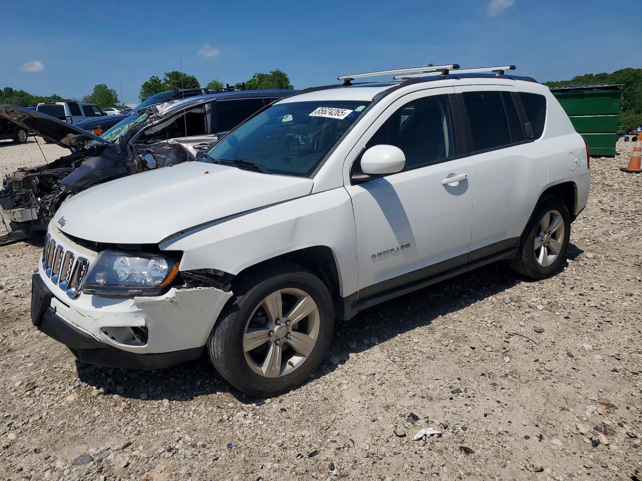 2015 Jeep Compass Latitude White vin: 1C4NJDEB5FD395976