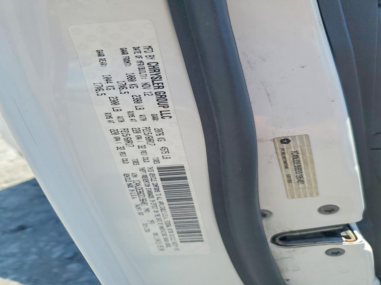 2013 Jeep Compass Latitude White vin: 1C4NJDEB6DD196481