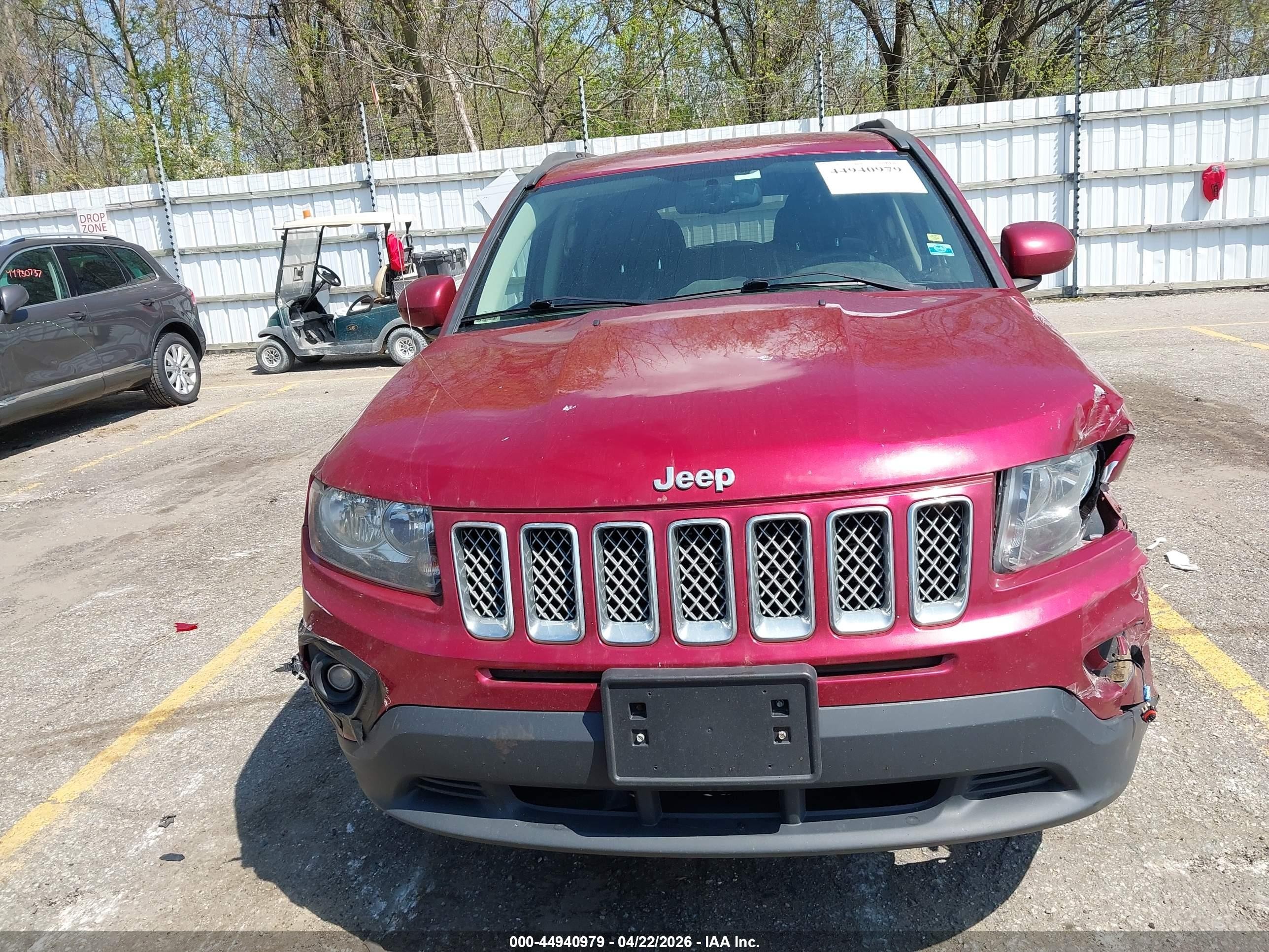 2014 Jeep Compass Latitude Red vin: 1C4NJDEB6ED784592