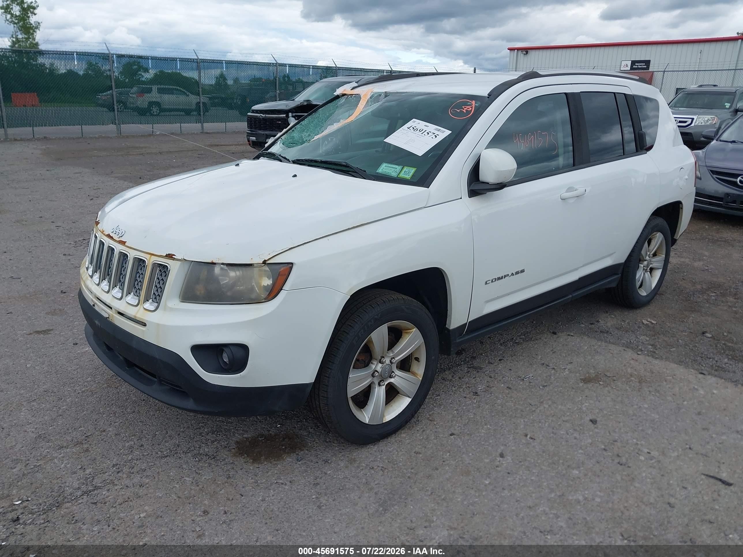 2014 Jeep Compass Latitude Белый vin: 1C4NJDEB6ED847111