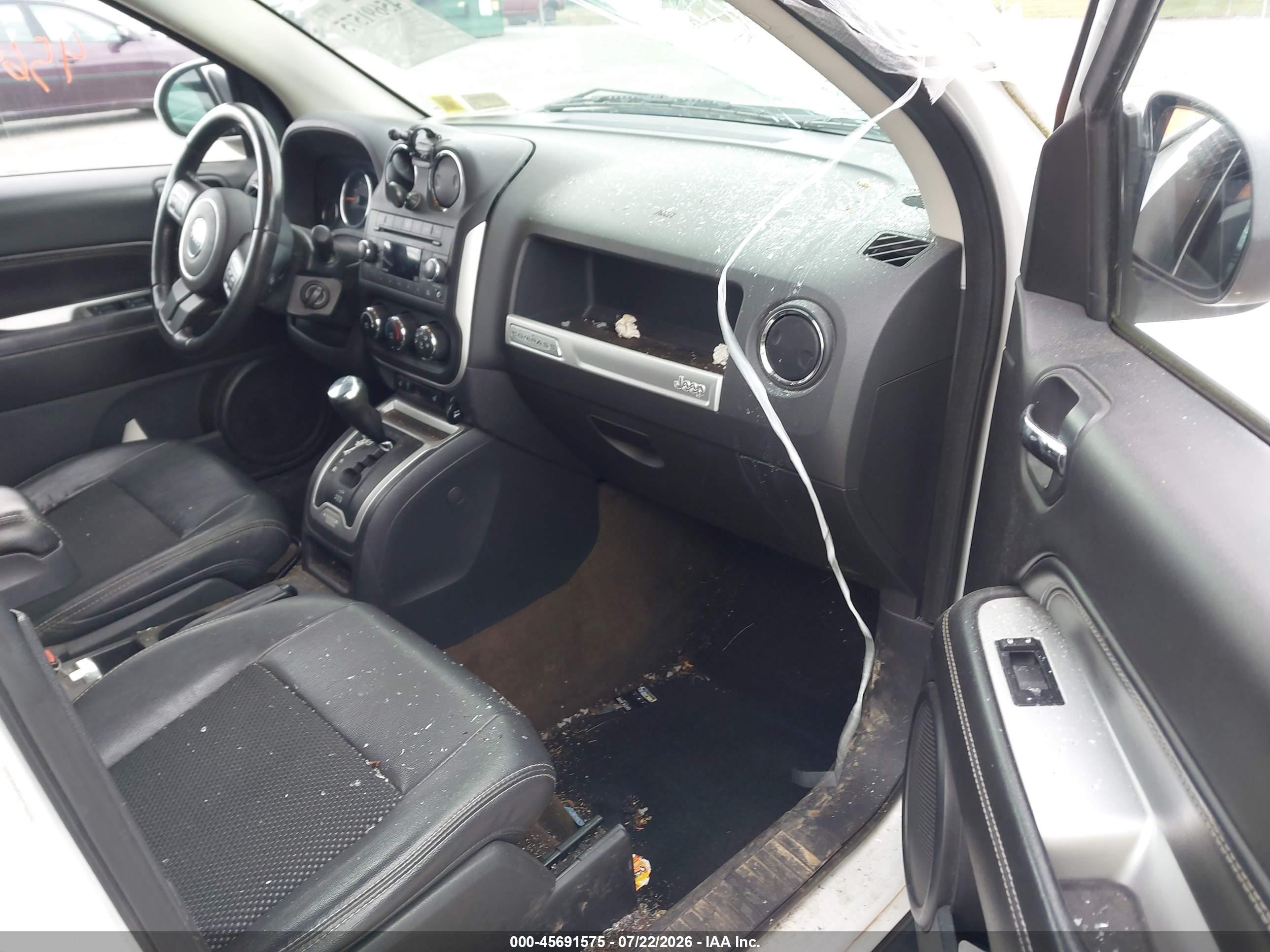 2014 Jeep Compass Latitude Белый vin: 1C4NJDEB6ED847111