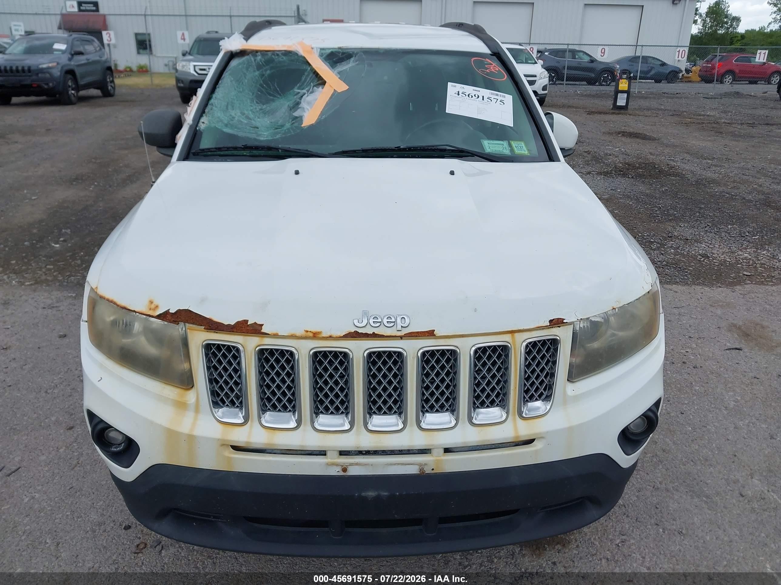 2014 Jeep Compass Latitude Белый vin: 1C4NJDEB6ED847111