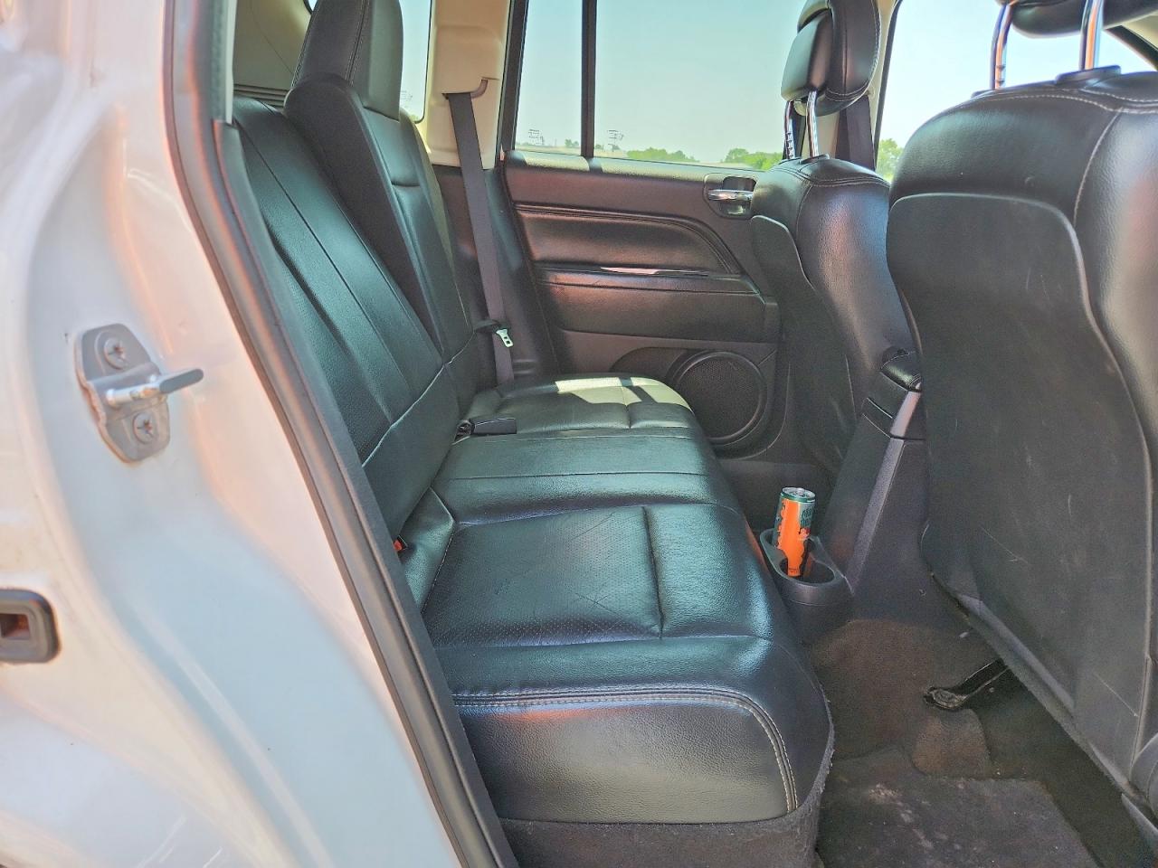 2015 Jeep Compass Latitude Белый vin: 1C4NJDEB6FD174841