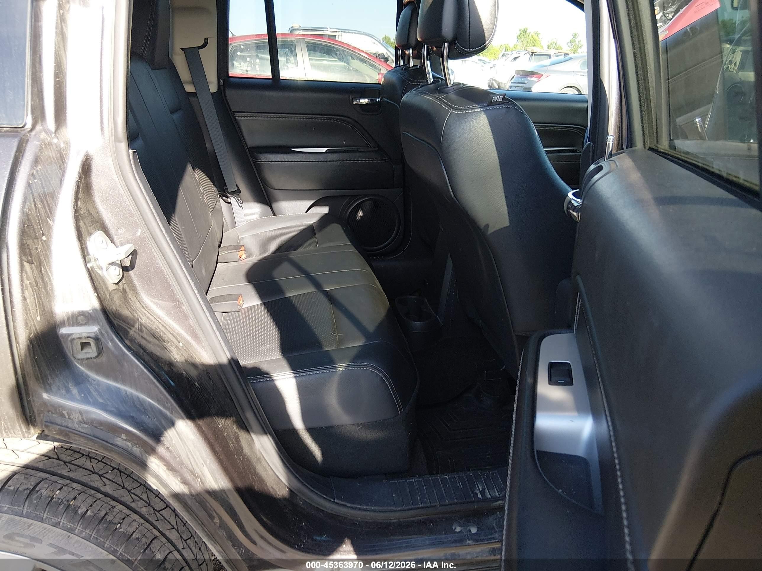 2015 Jeep Compass High Altitude Edition Gray vin: 1C4NJDEB6FD218398