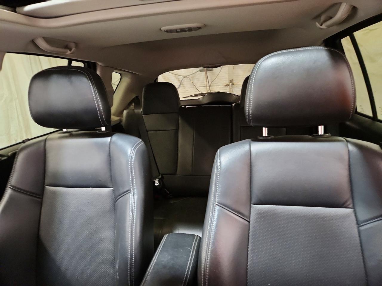 2015 Jeep Compass Latitude Burgundy vin: 1C4NJDEB6FD291738