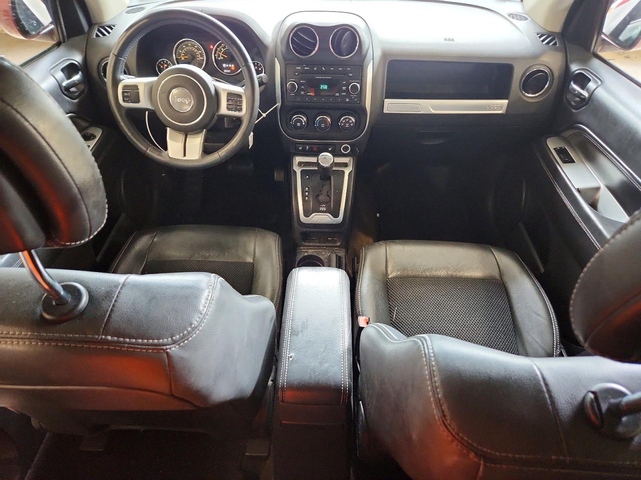 2015 Jeep Compass Latitude Бордовый vin: 1C4NJDEB6FD323636