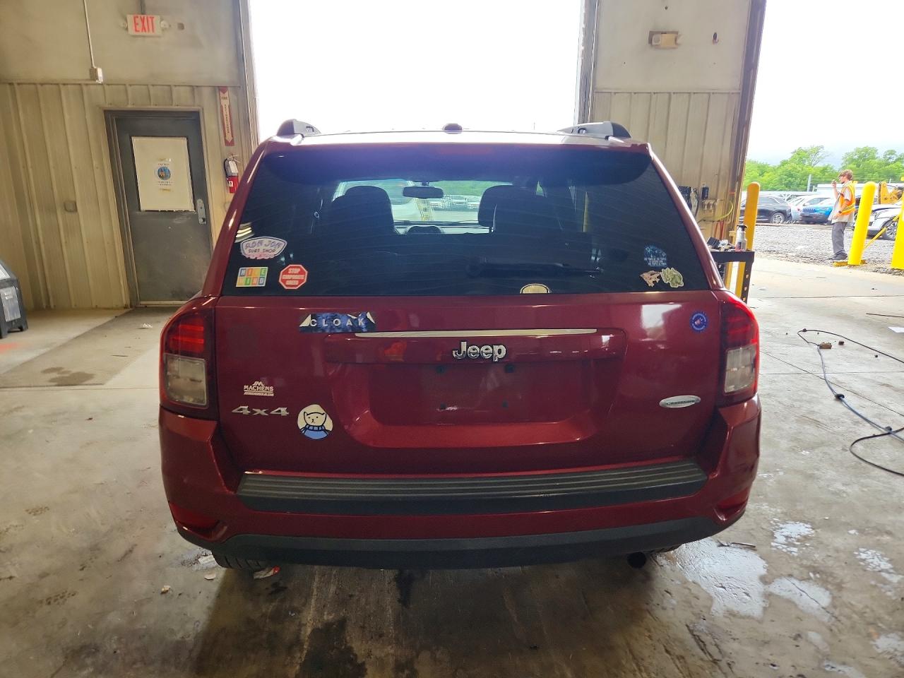 2015 Jeep Compass Latitude Бордовый vin: 1C4NJDEB6FD323636