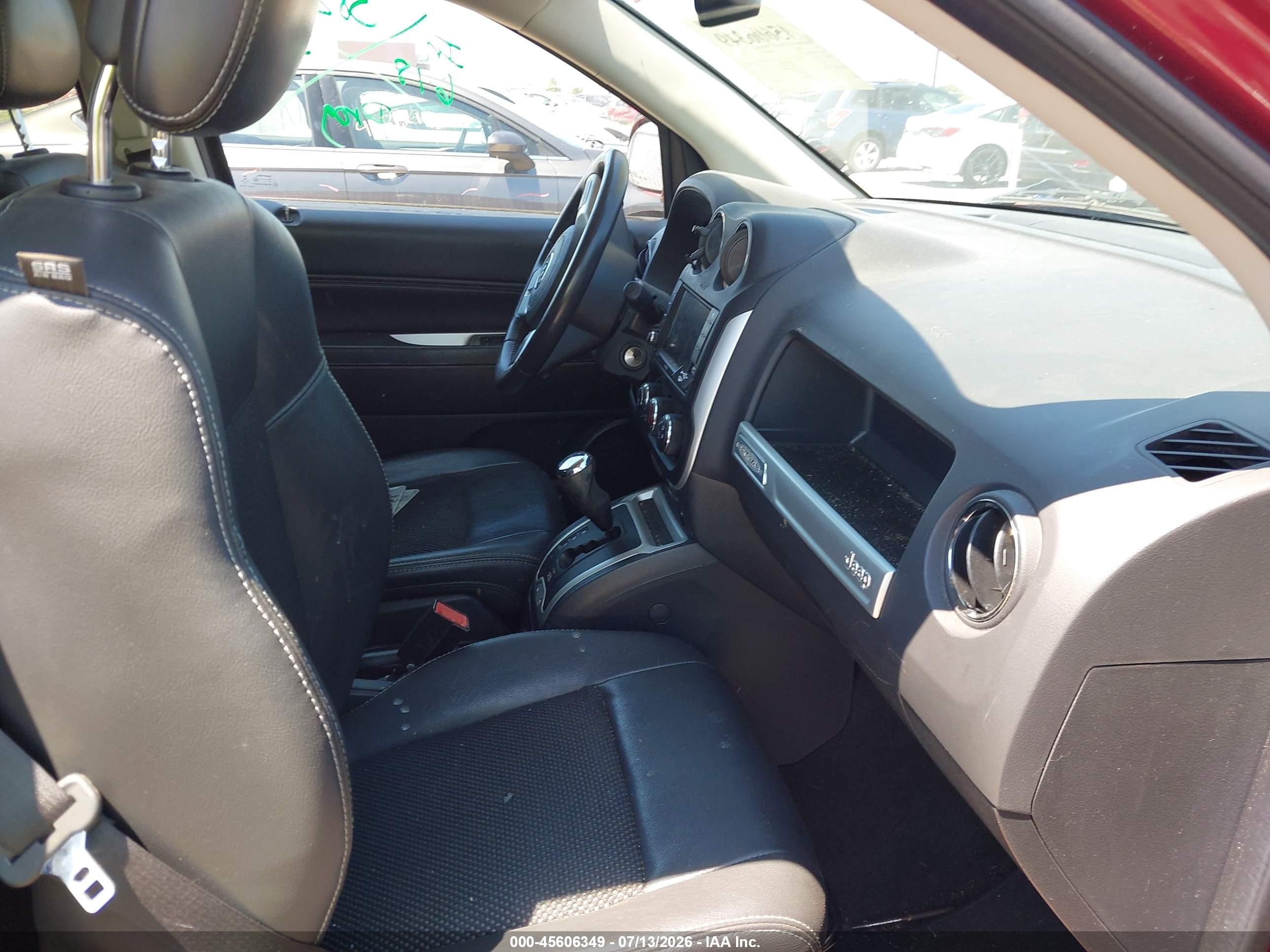 2015 Jeep Compass Latitude Red vin: 1C4NJDEB6FD332871