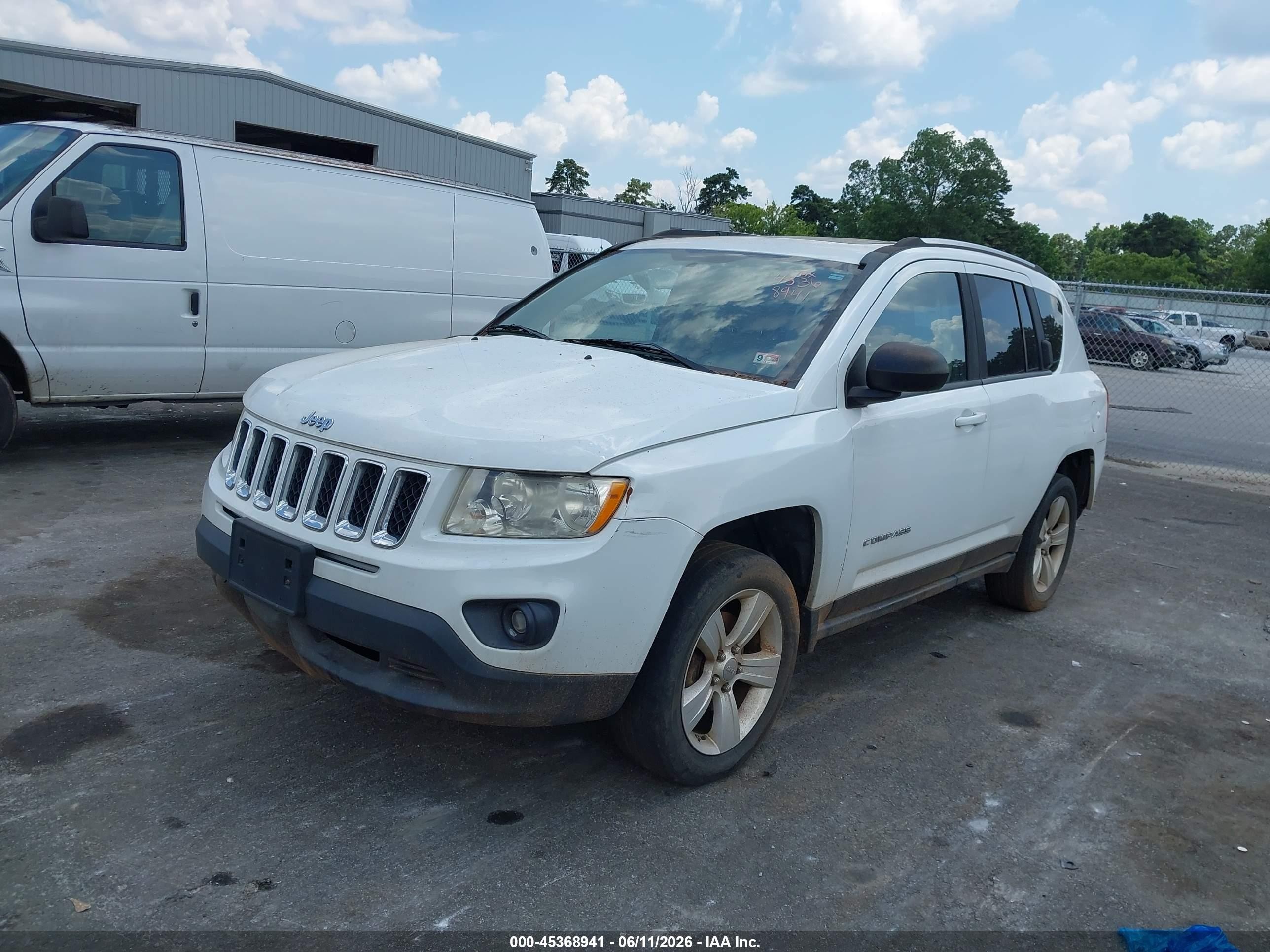 2012 Jeep Compass Latitude White vin: 1C4NJDEB7CD663731