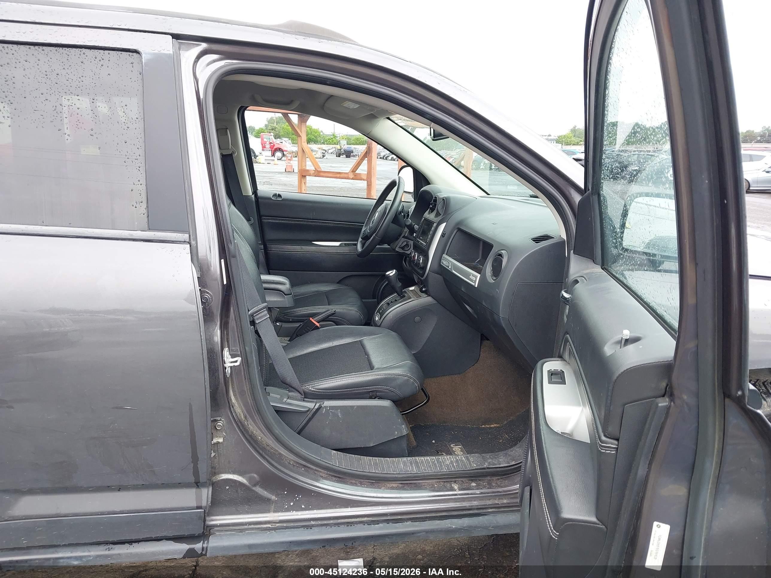 2014 Jeep Compass Latitude Black vin: 1C4NJDEB7ED761032