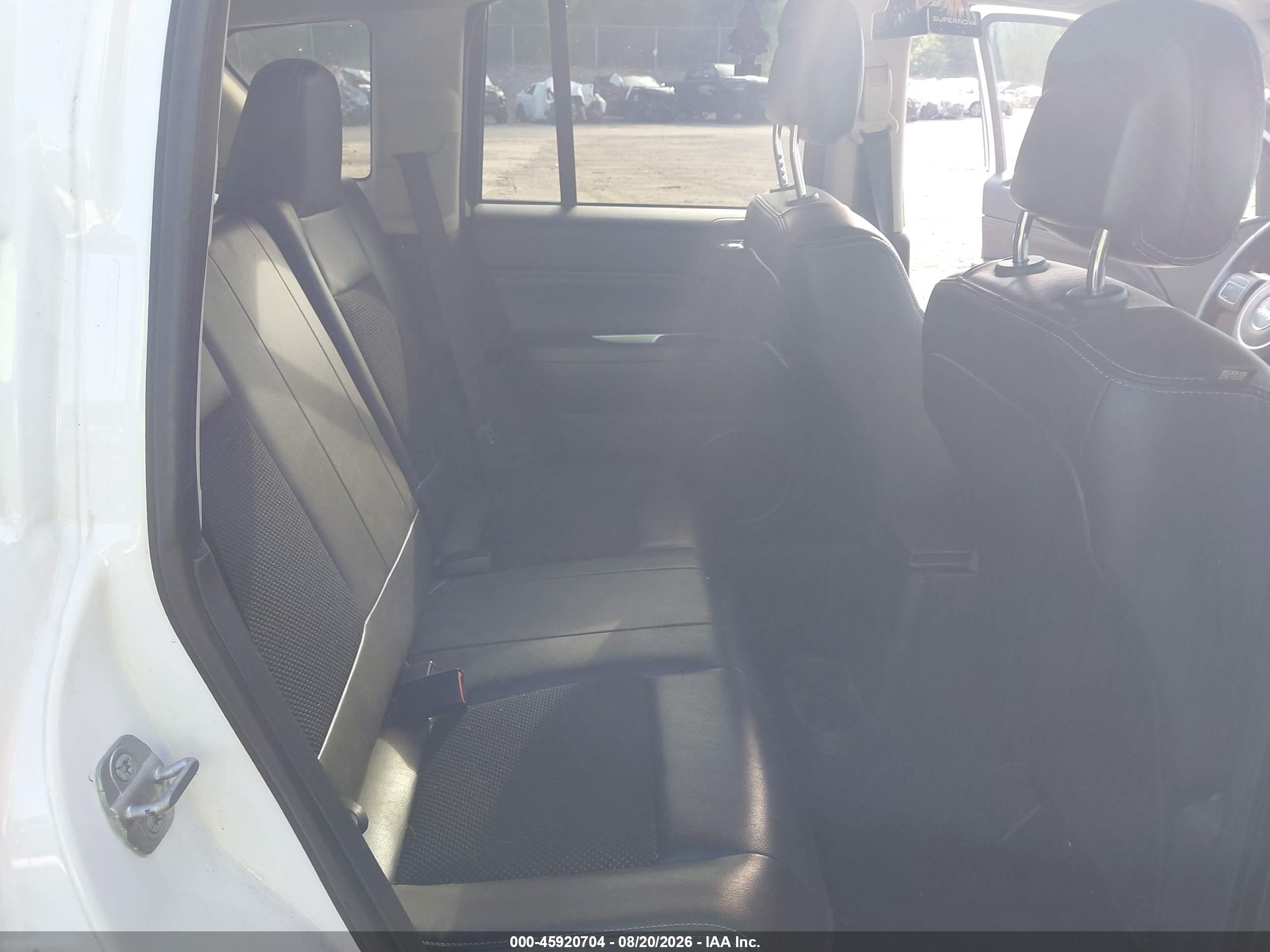 2014 Jeep Compass Latitude White vin: 1C4NJDEB7ED816708