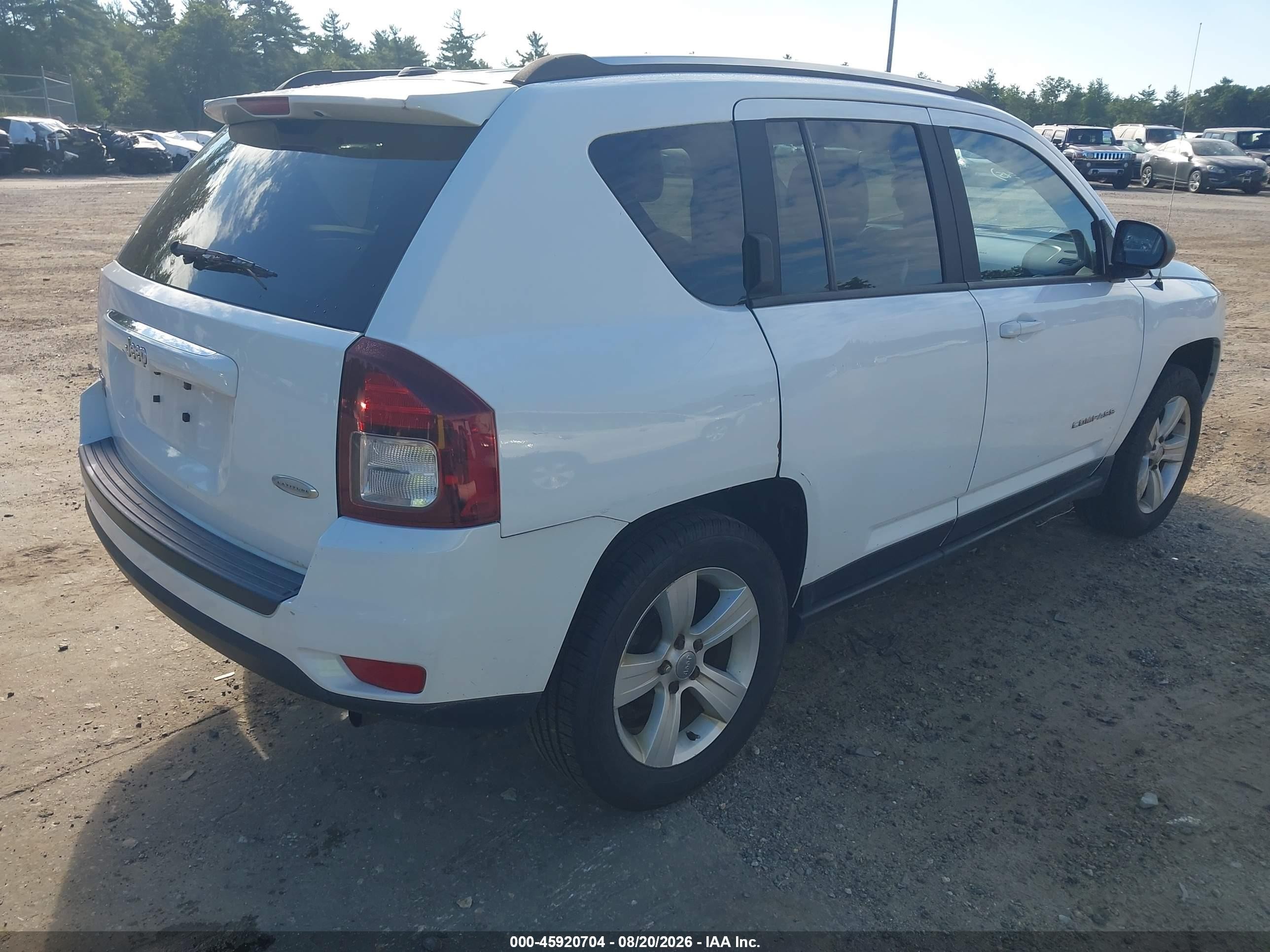 2014 Jeep Compass Latitude White vin: 1C4NJDEB7ED816708