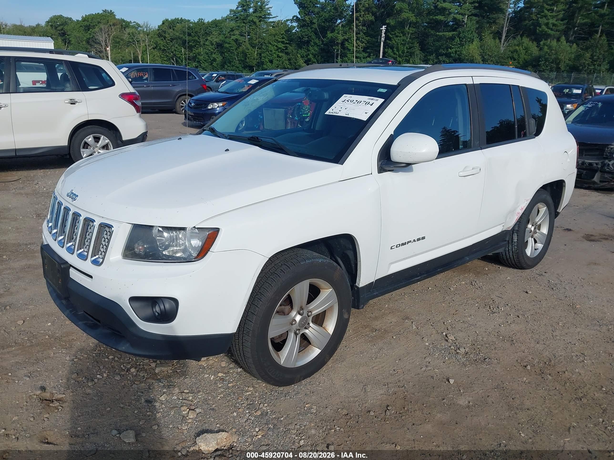 2014 Jeep Compass Latitude White vin: 1C4NJDEB7ED816708