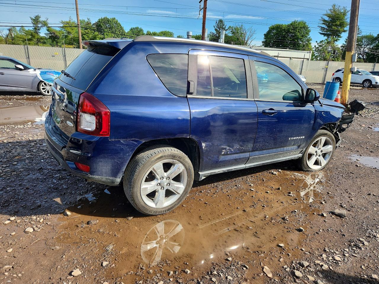 2014 Jeep Compass Latitude Blue vin: 1C4NJDEB7ED886385