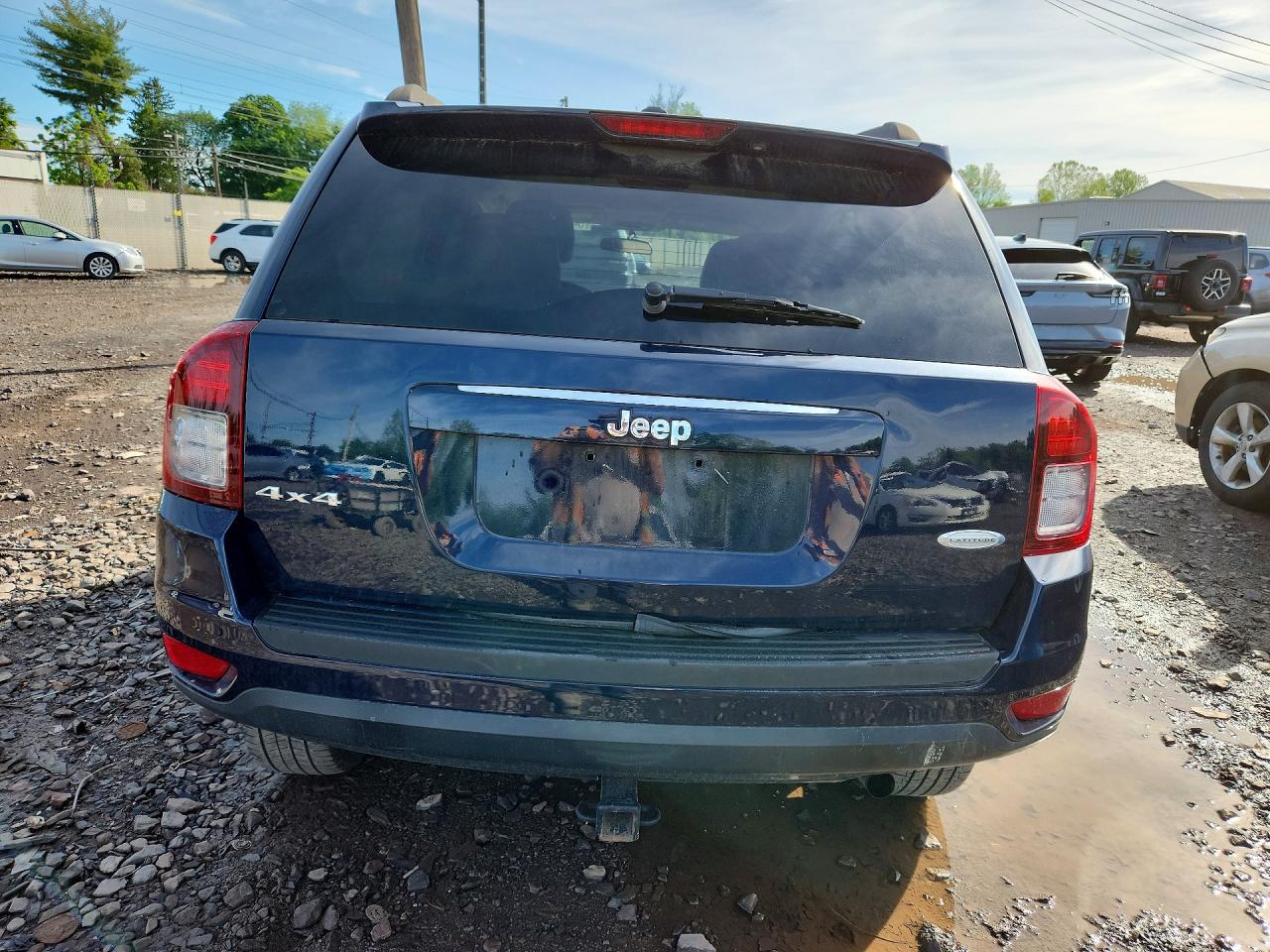 2014 Jeep Compass Latitude Blue vin: 1C4NJDEB7ED886385