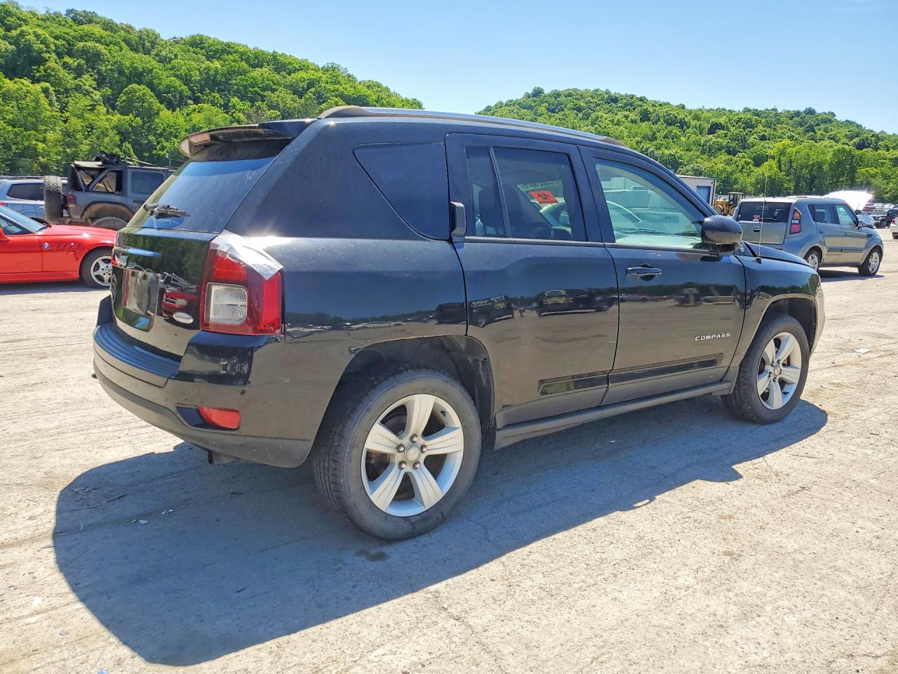 2015 Jeep Compass Latitude Black vin: 1C4NJDEB7FD136065