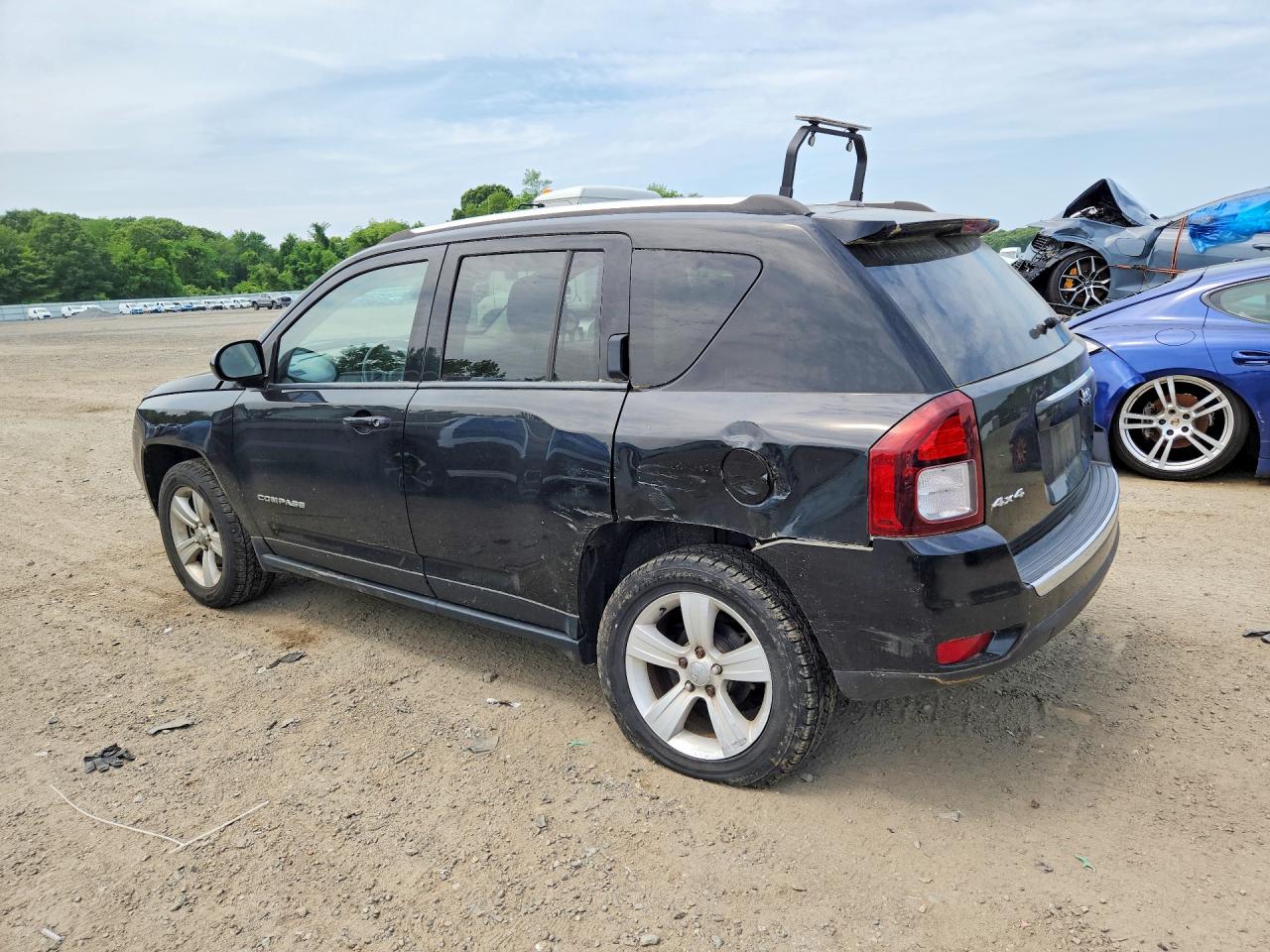 2015 Jeep Compass Latitude Black vin: 1C4NJDEB7FD215185