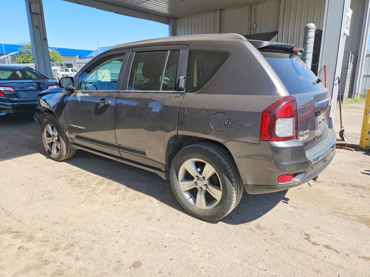 2015 Jeep Compass Latitude Серый vin: 1C4NJDEB7FD245996
