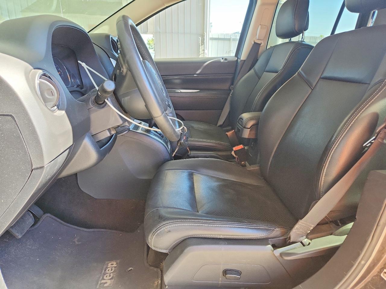 2015 Jeep Compass Latitude Серый vin: 1C4NJDEB7FD245996