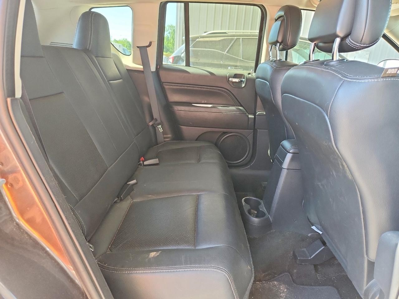 2015 Jeep Compass Latitude Серый vin: 1C4NJDEB7FD245996