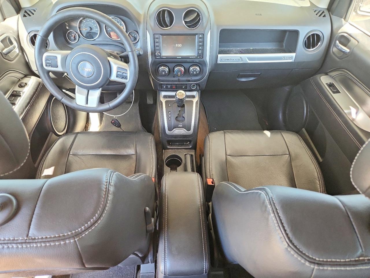 2015 Jeep Compass Latitude Серый vin: 1C4NJDEB7FD245996