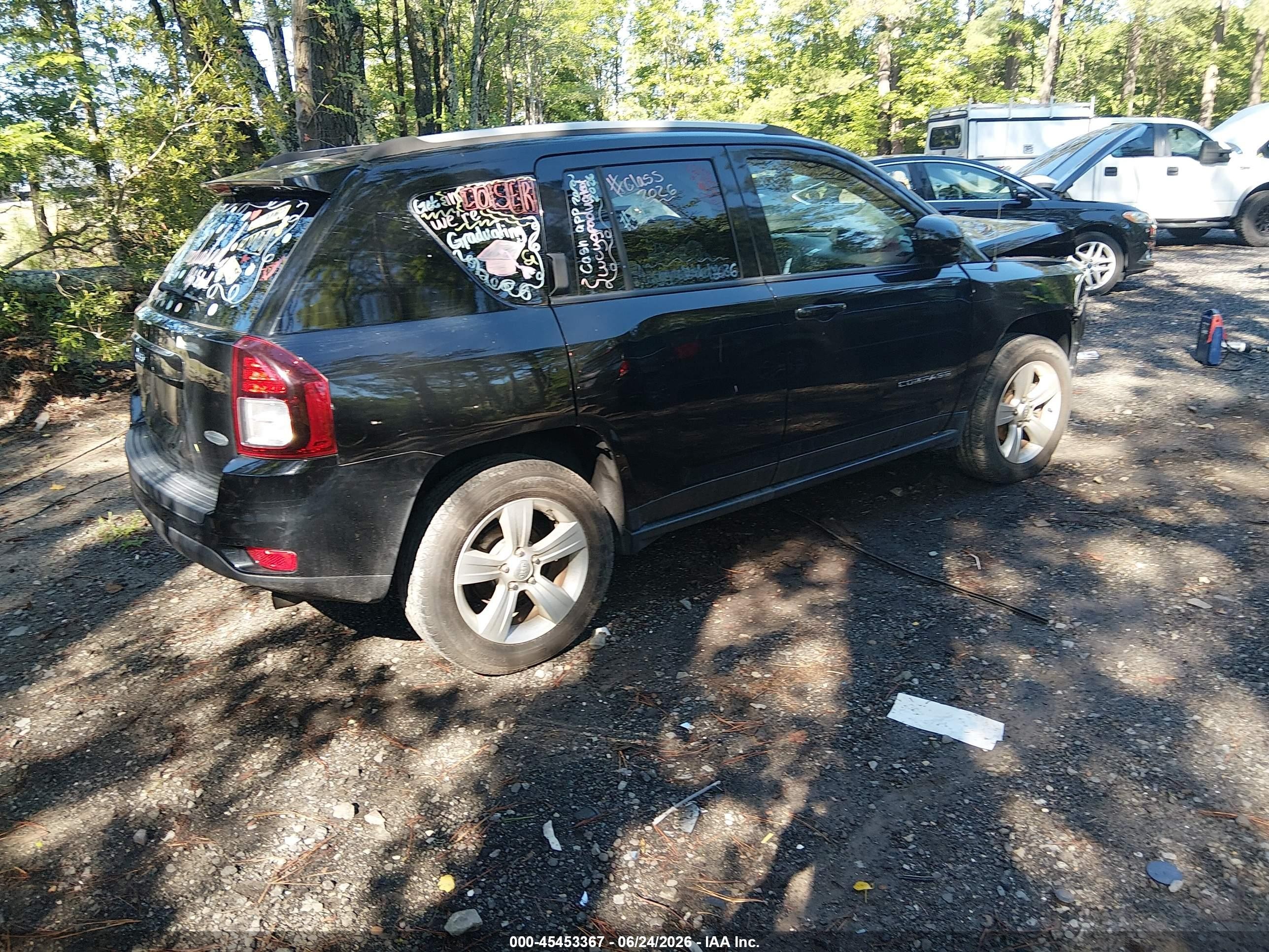 2015 Jeep Compass Latitude Black vin: 1C4NJDEB7FD358167