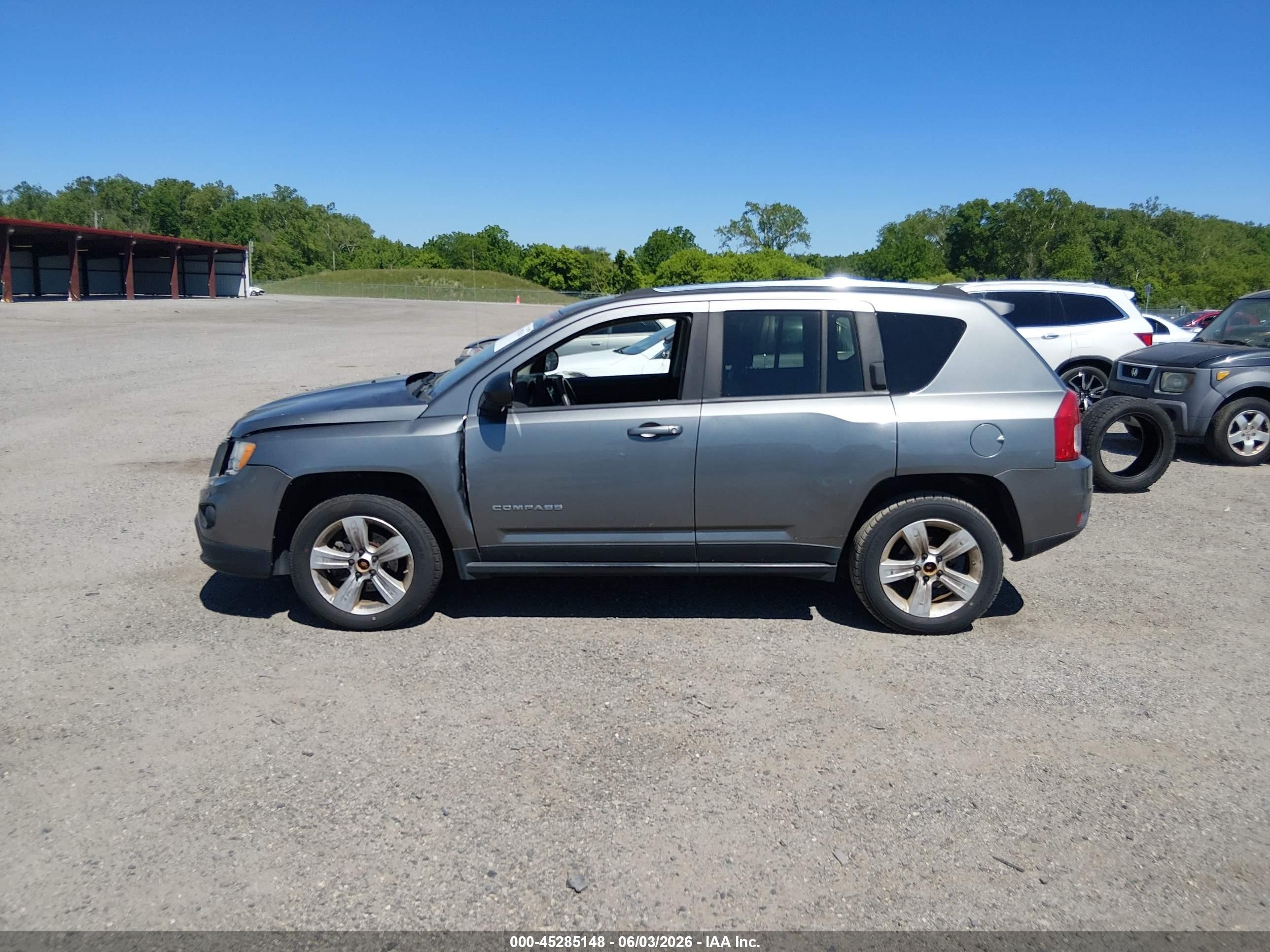 2012 Jeep Compass Latitude Серый vin: 1C4NJDEB8CD608852
