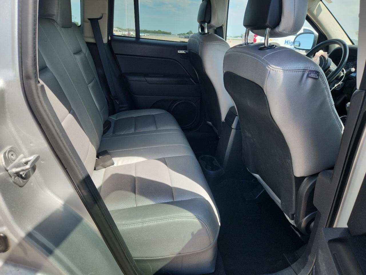 2012 Jeep Compass Latitude Silver vin: 1C4NJDEB8CD613520