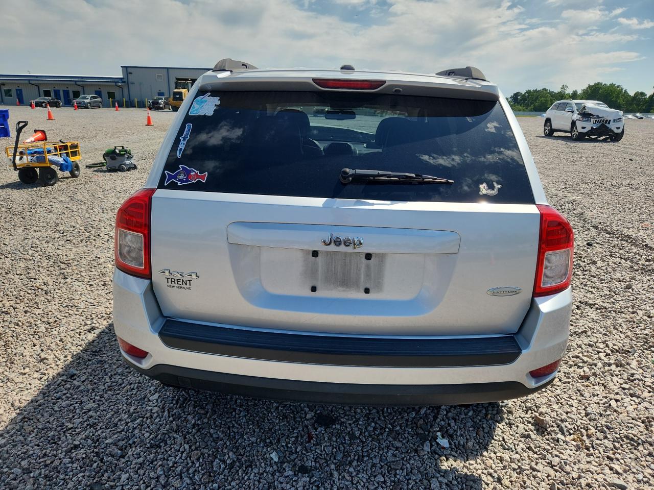 2012 Jeep Compass Latitude Silver vin: 1C4NJDEB8CD613520