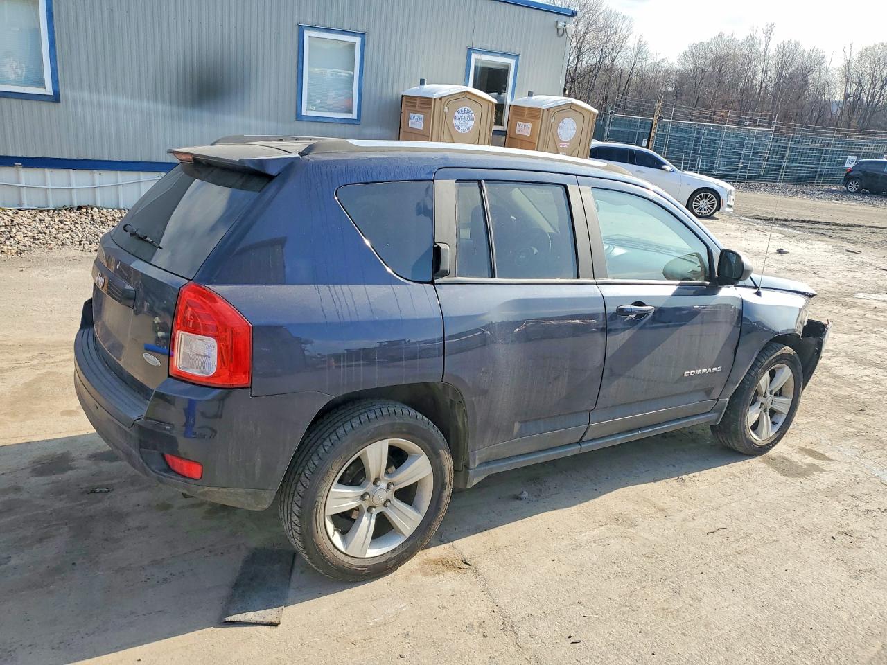 2013 Jeep Compass Latitude Black vin: 1C4NJDEB8DD207612