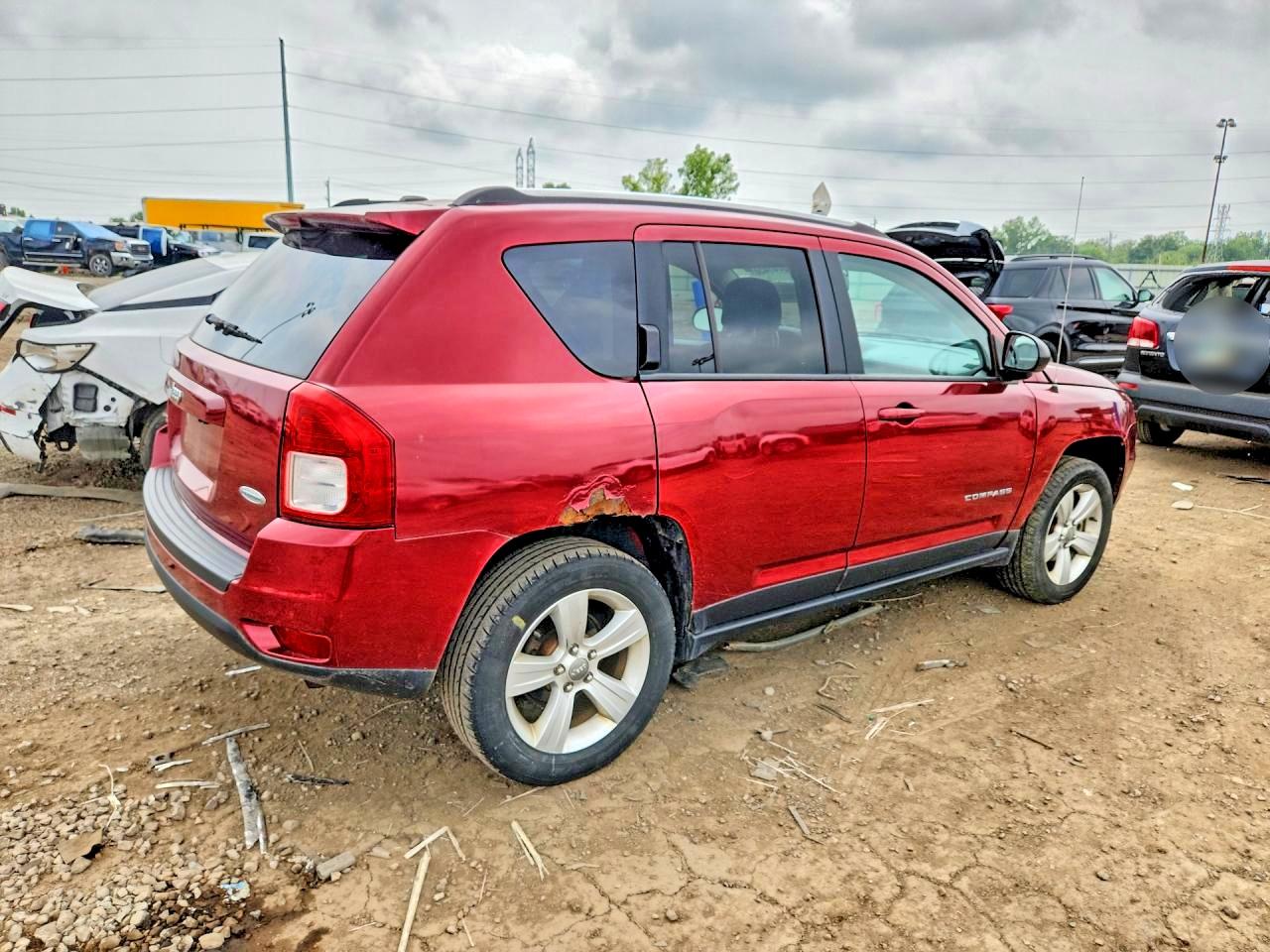 2013 Jeep Compass Latitude Красный vin: 1C4NJDEB8DD240402