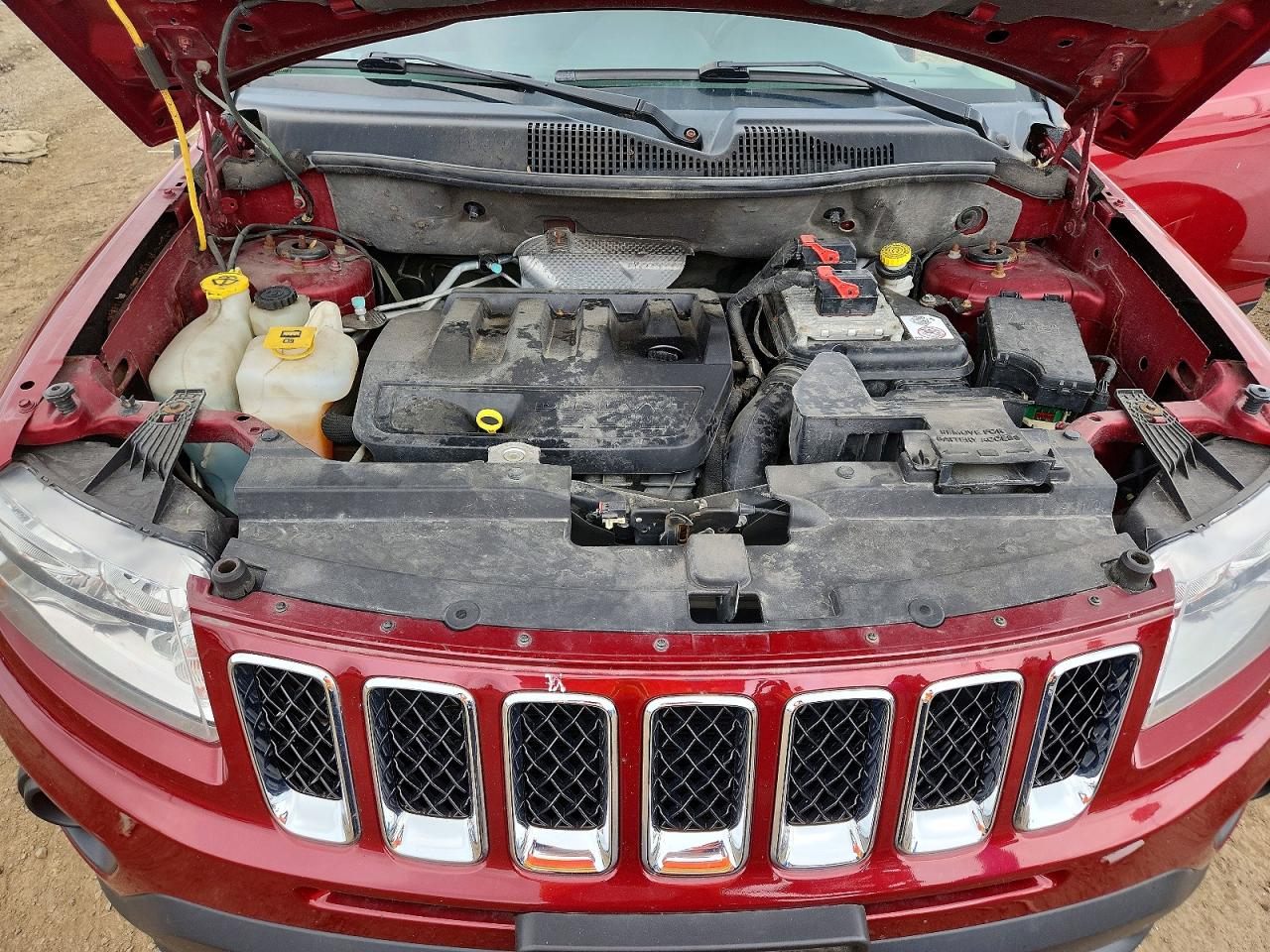 2013 Jeep Compass Latitude Красный vin: 1C4NJDEB8DD240402