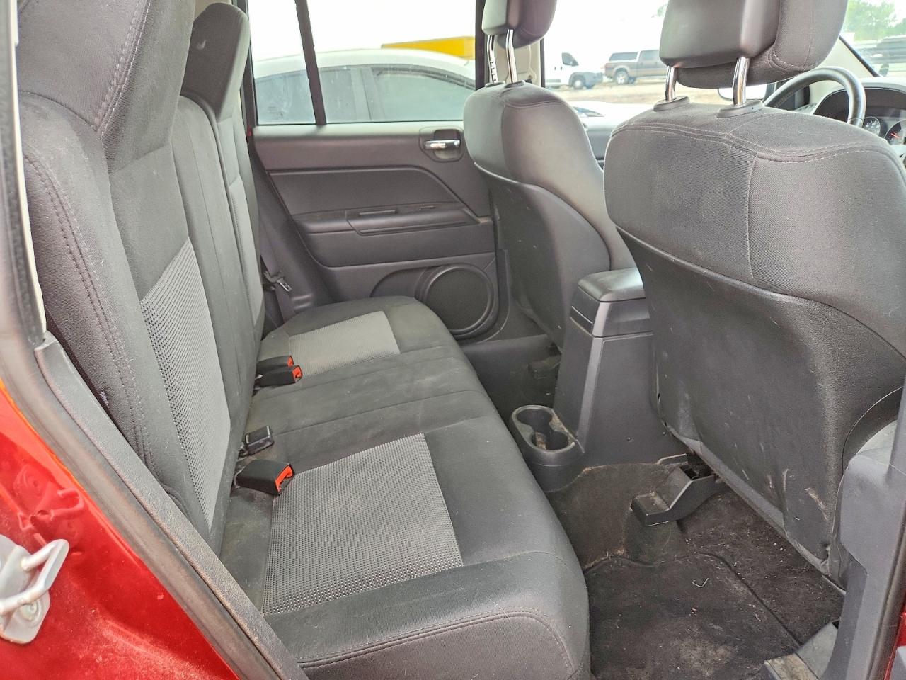 2013 Jeep Compass Latitude Красный vin: 1C4NJDEB8DD240402