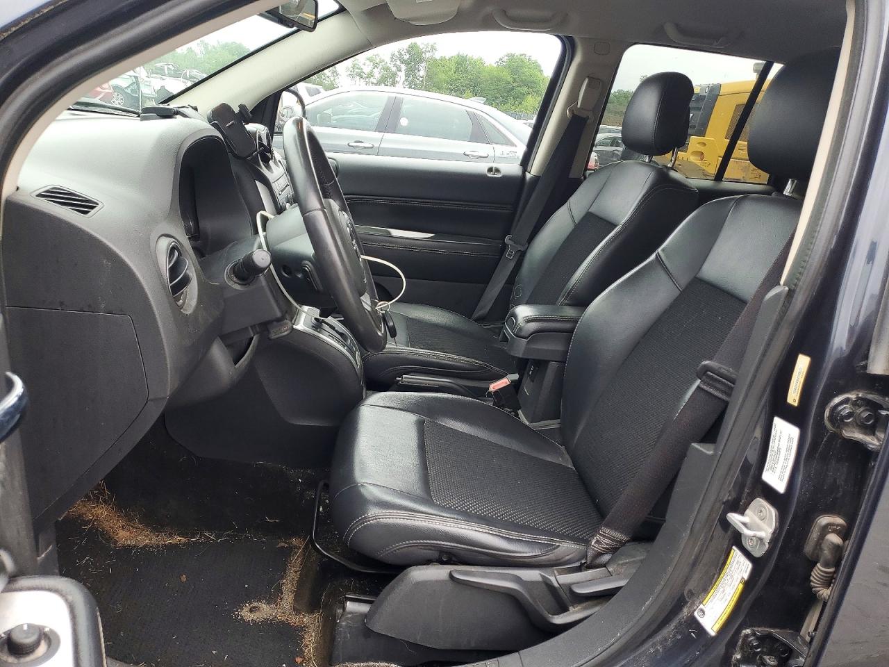 2014 Jeep Compass Latitude Gray vin: 1C4NJDEB8ED585673