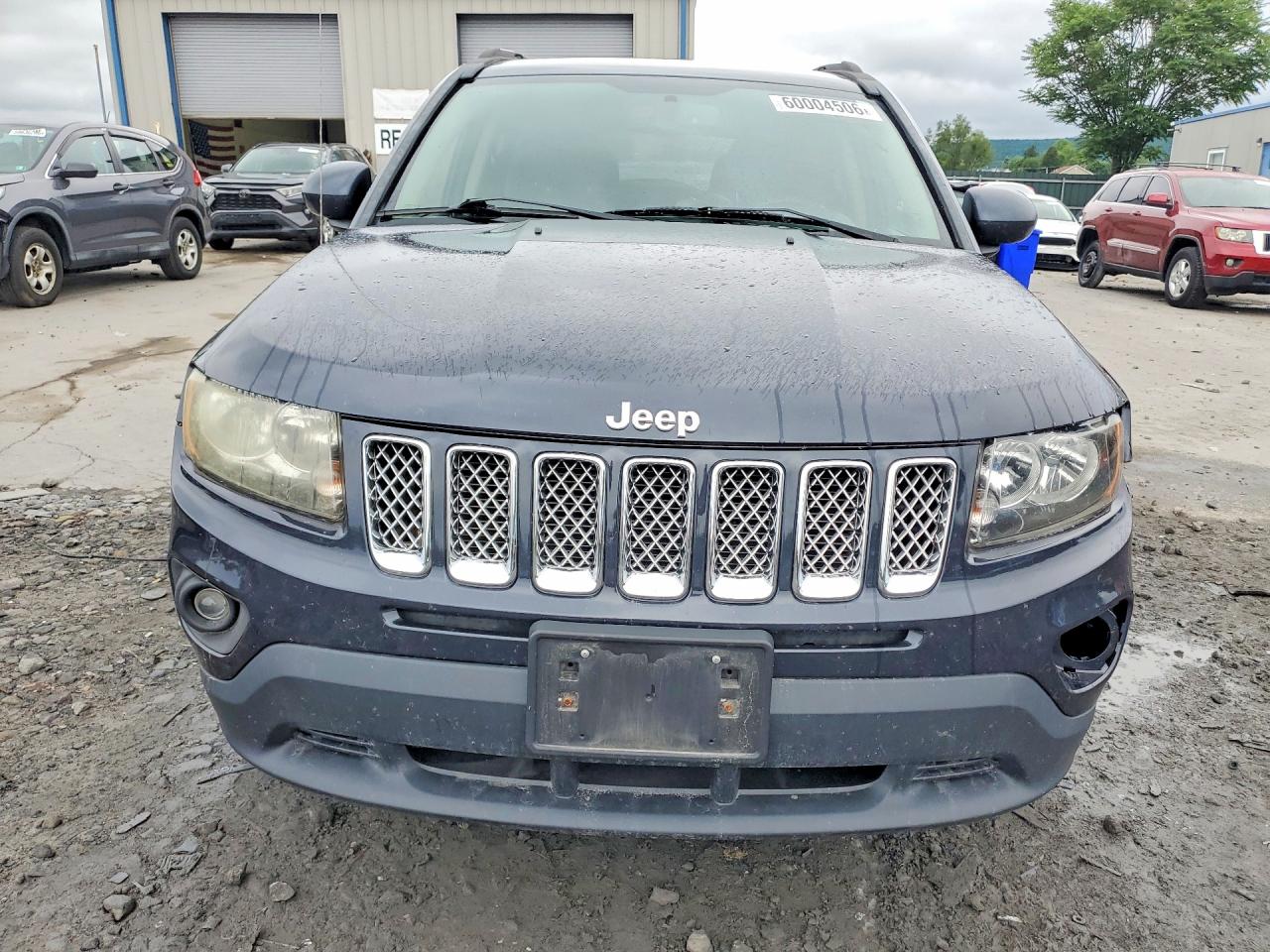 2014 Jeep Compass Latitude Gray vin: 1C4NJDEB8ED585673