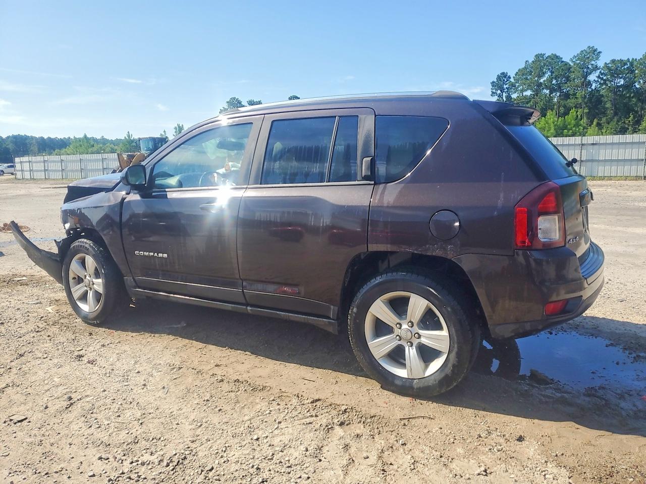 2014 Jeep Compass Latitude Бордовый vin: 1C4NJDEB8ED621796