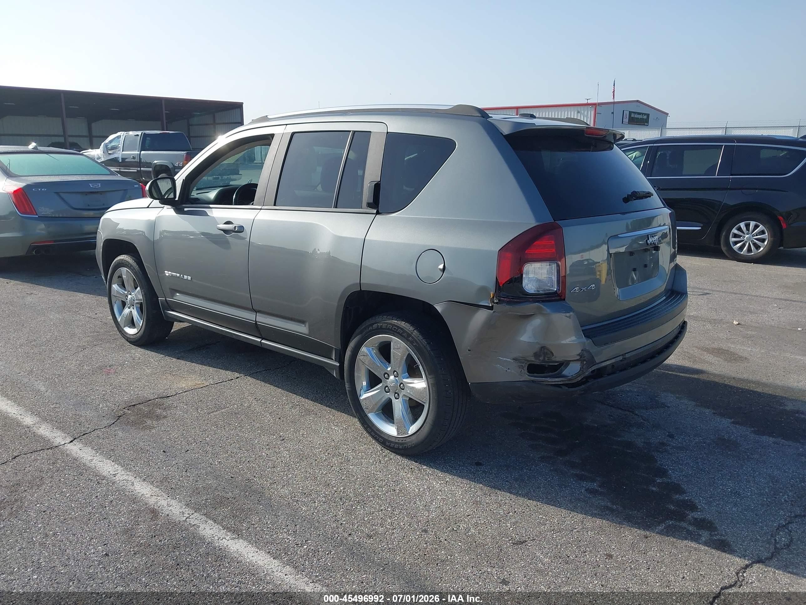 2014 Jeep Compass Latitude Gray vin: 1C4NJDEB8ED632829