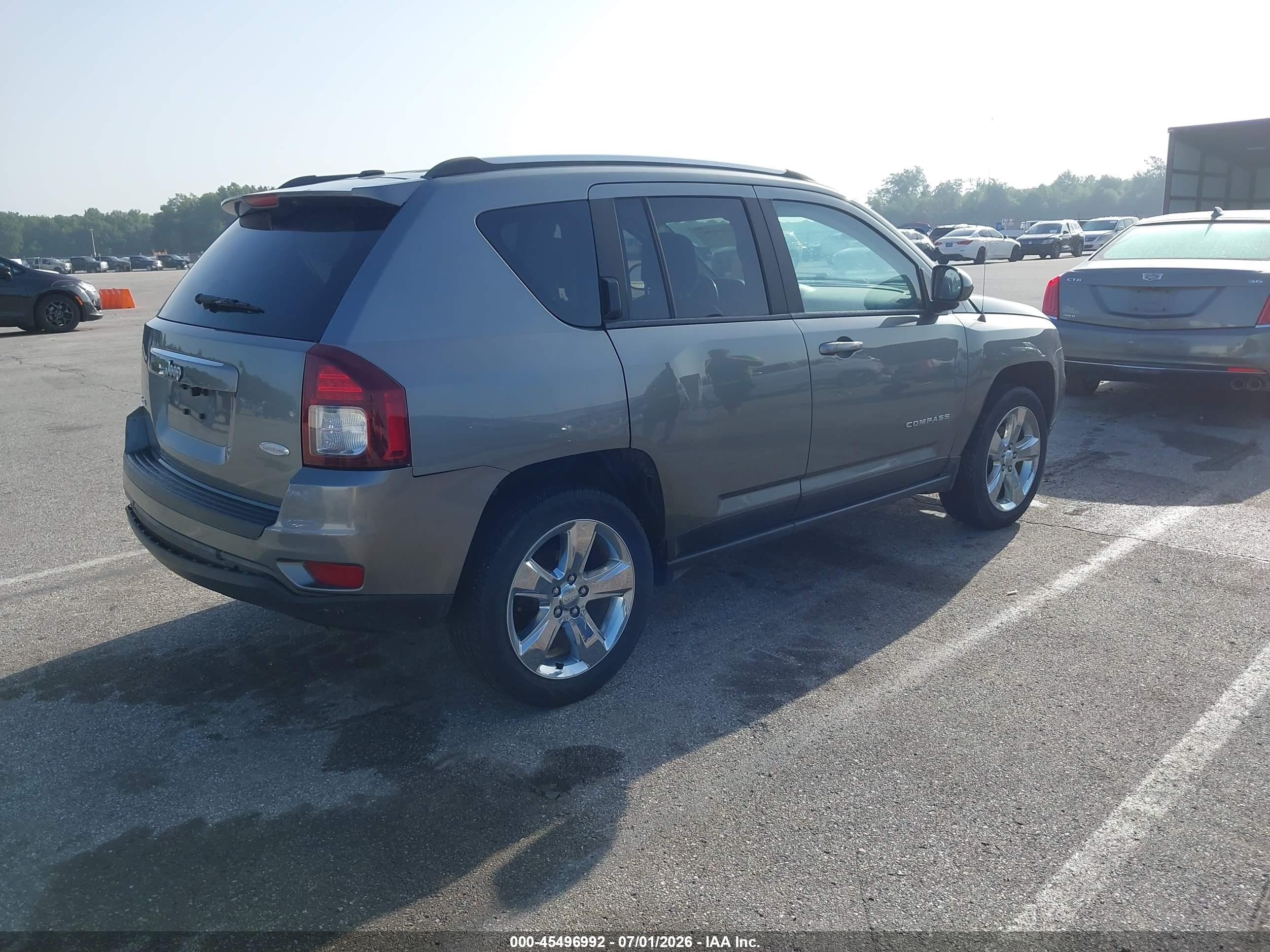 2014 Jeep Compass Latitude Gray vin: 1C4NJDEB8ED632829