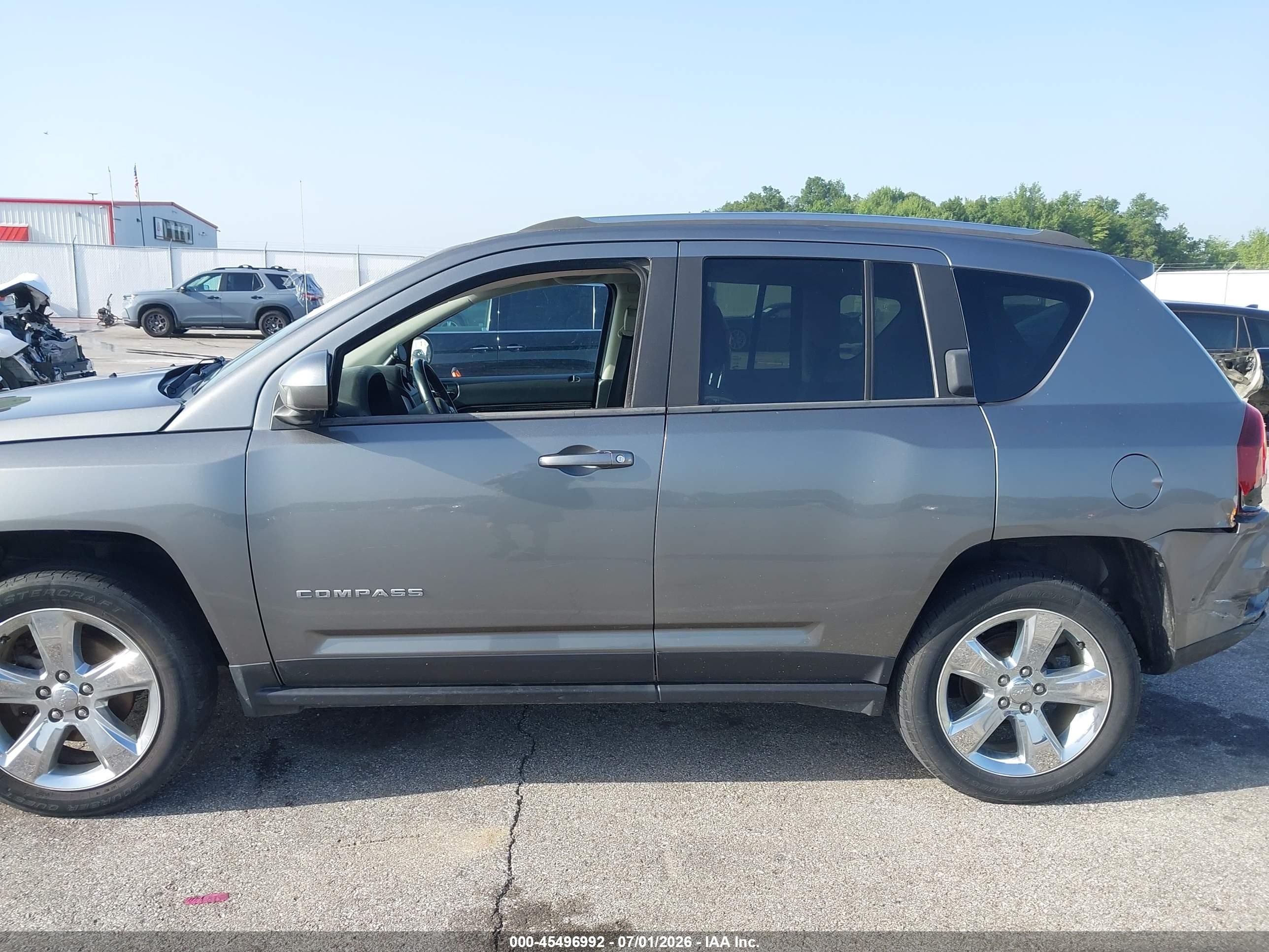 2014 Jeep Compass Latitude Gray vin: 1C4NJDEB8ED632829