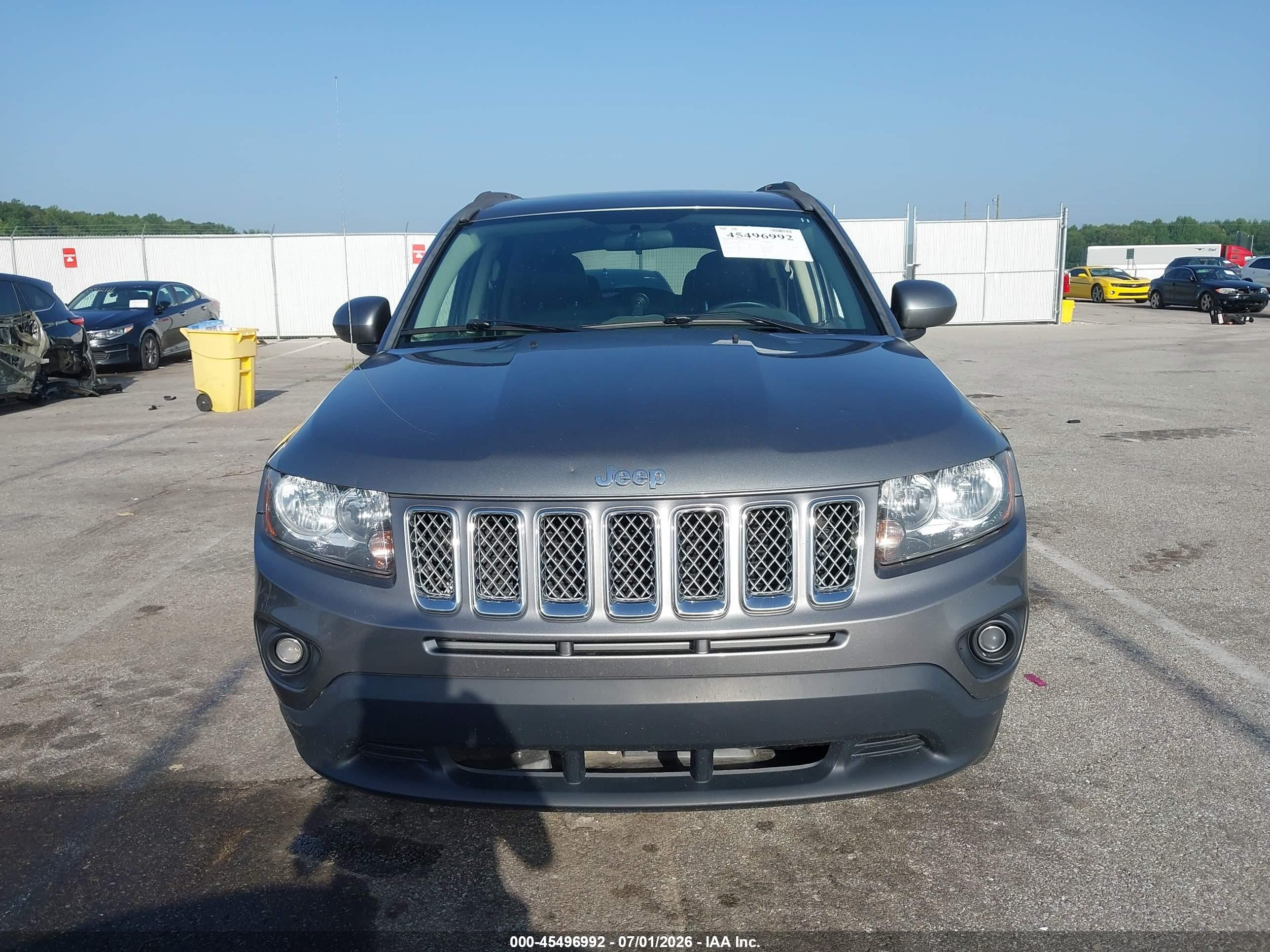 2014 Jeep Compass Latitude Gray vin: 1C4NJDEB8ED632829