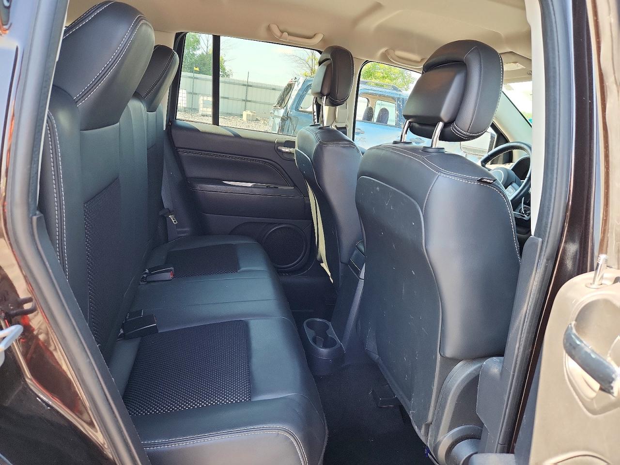 2014 Jeep Compass Latitude Brown vin: 1C4NJDEB8ED707030