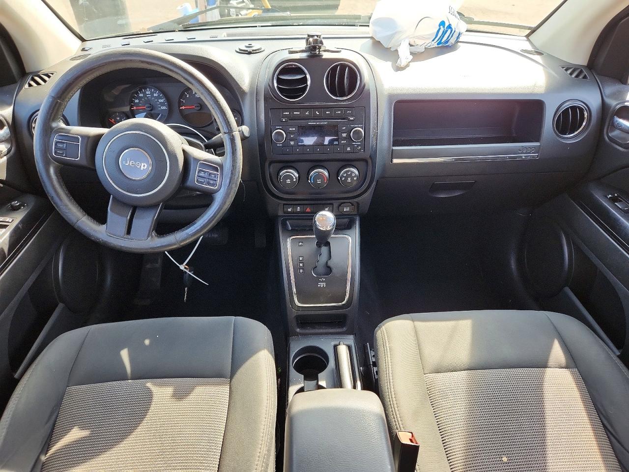 2012 Jeep Compass Latitude Green vin: 1C4NJDEB9CD572525
